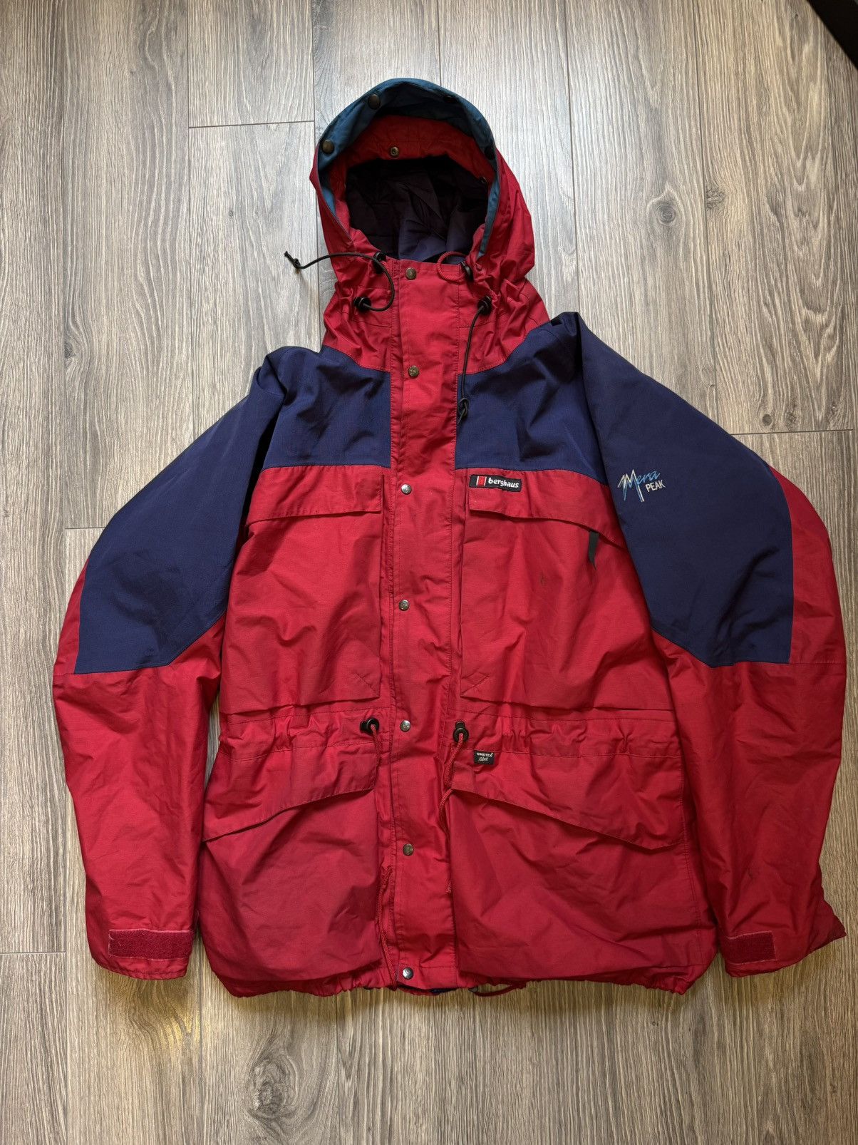 Berghaus Berghaus Men’s Mera Peak Gore-tex Vintage hooded jacket XL Size US XL / EU 56 / 4 - 1 Thumbnail