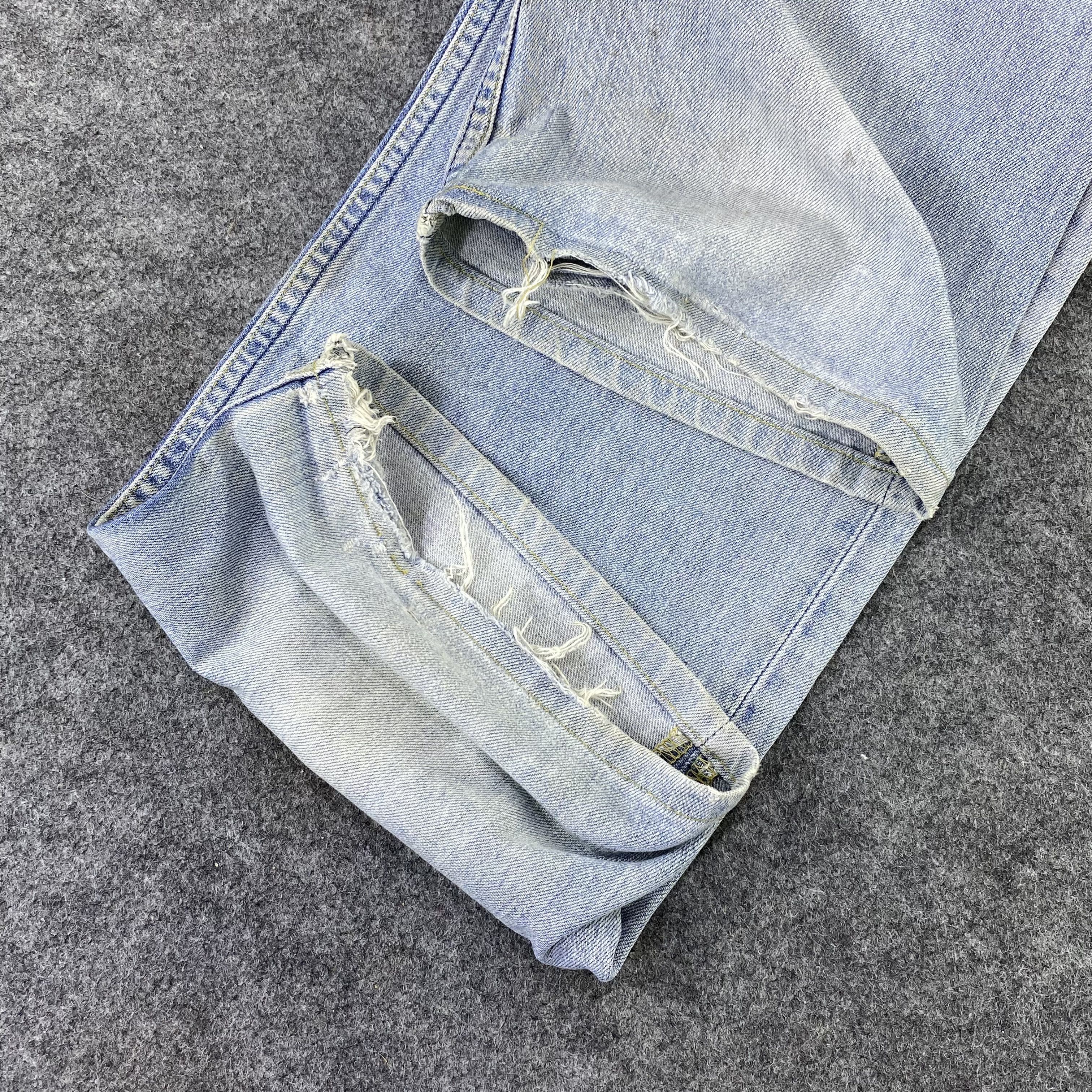 Jean × Levi's Vintage Levi's 504 Distress Blue Wash Jeans - J1150 Size US 32 / EU 48 - 18 Thumbnail