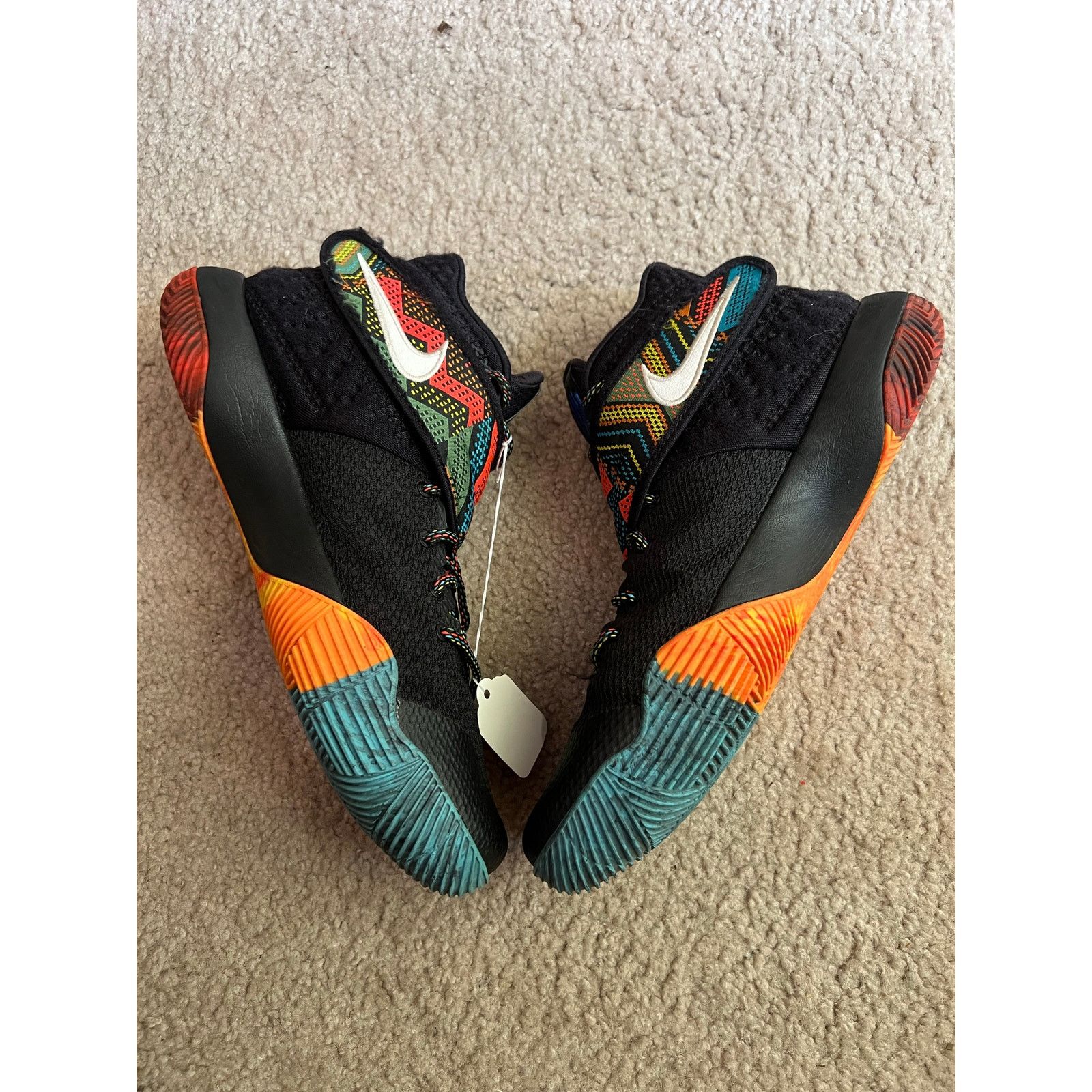 Nike Nike Kyrie 2 BHM Size 10.5 Size US 10.5 / EU 43-44 - 2 Thumbnail