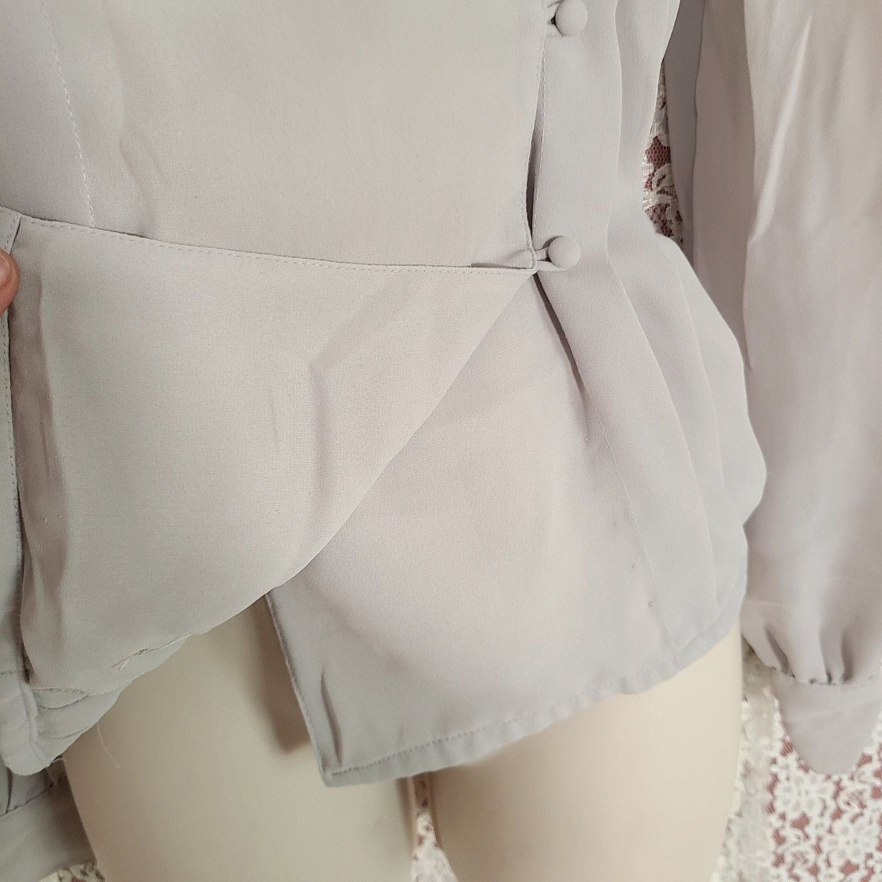 Vintage Vintage 80s au courant Grey embroidered Blouse size 12 Size M / US 6-8 / IT 42-44 - 8 Thumbnail