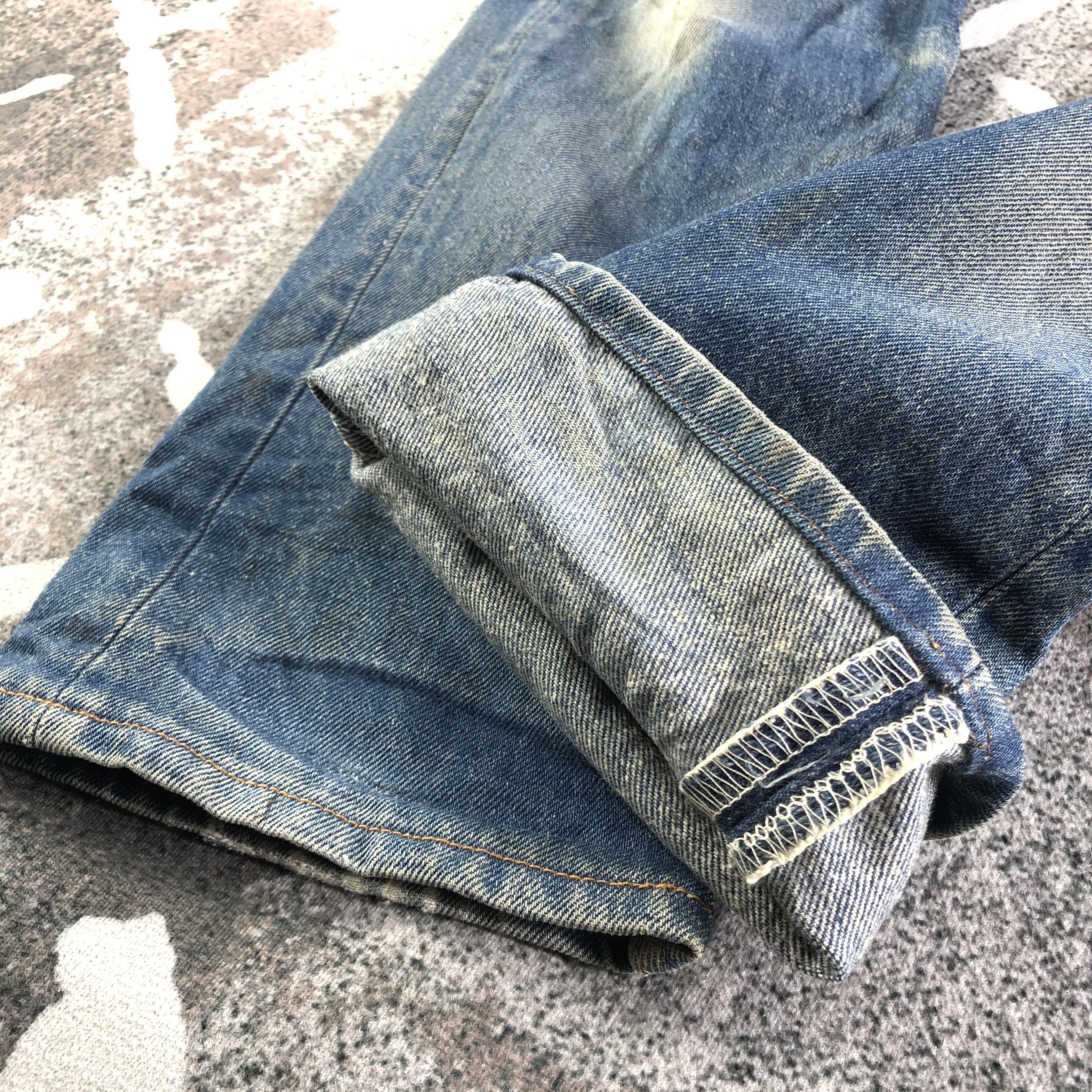 Levi's Vintage 90s Levis 501 Jeans Rusty Wash Denim KJ3013 Size US 28 / EU 44 - 7 Thumbnail