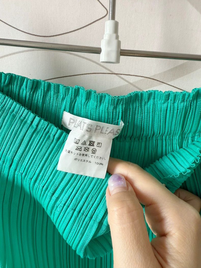 Issey Miyake Issey Miyake size:3 Green slit skirt Size 42" / US 20 - 3 Thumbnail