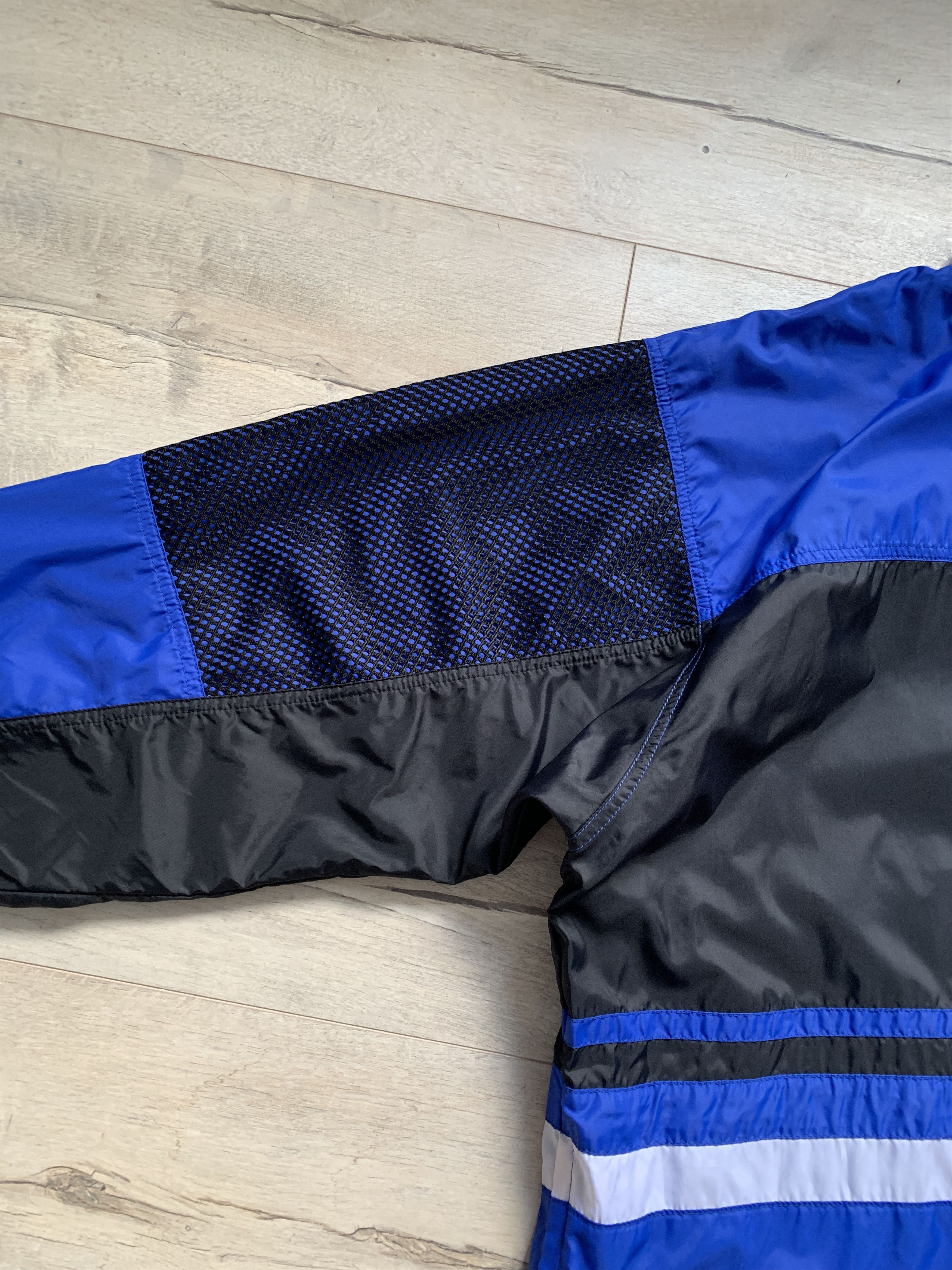 Nike × Vintage Vintage Nike Nylon Jacket Big Logo Baggy Crazy 90s Size US XL / EU 56 / 4 - 11 Thumbnail