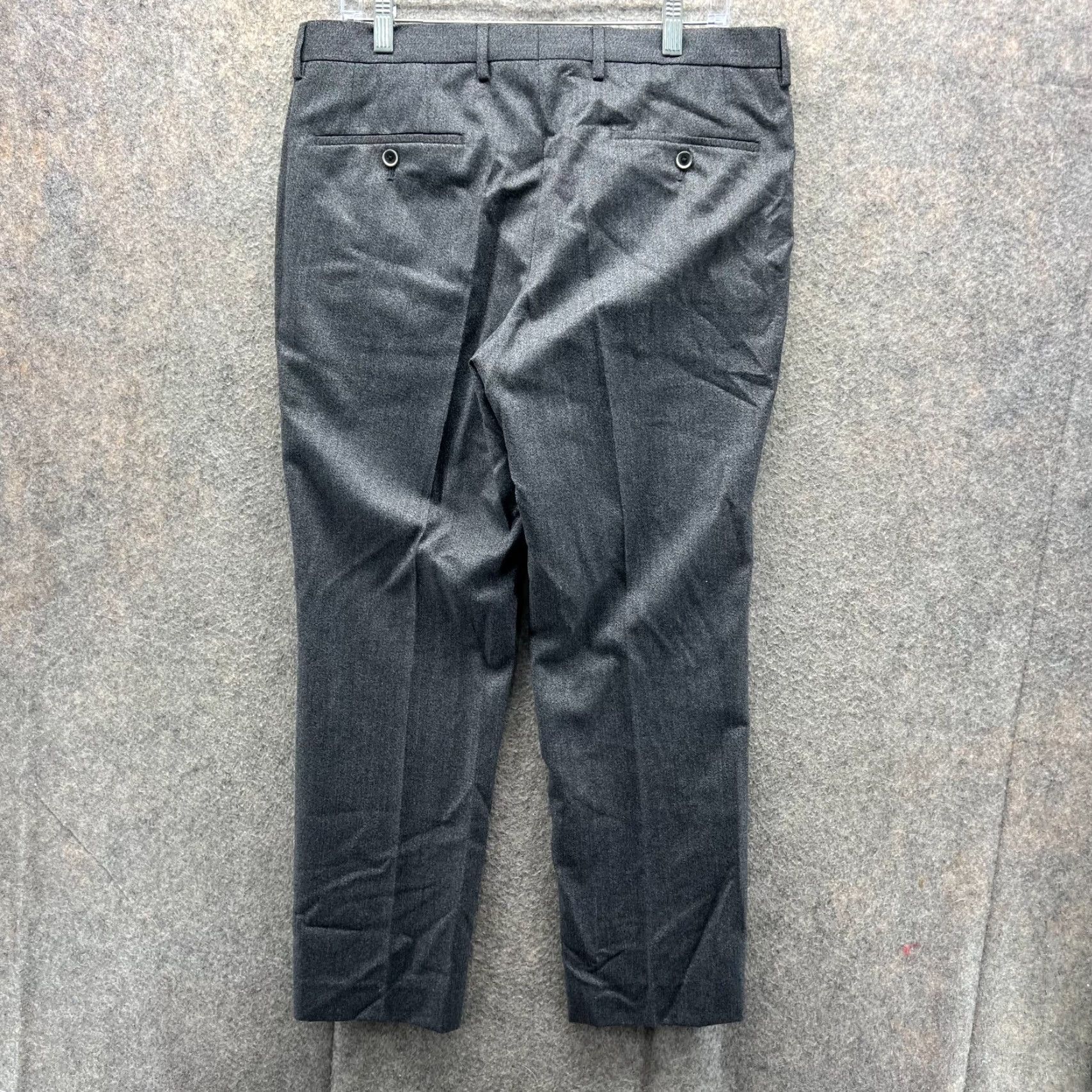 Hugo Boss Hugo Boss Pants Men 34R Grey Chino Pleated Dress Trousers Wool Viscose Straight Pocket Slashed Back Buttoned Size US 34 / EU 50 - 2 Thumbnail