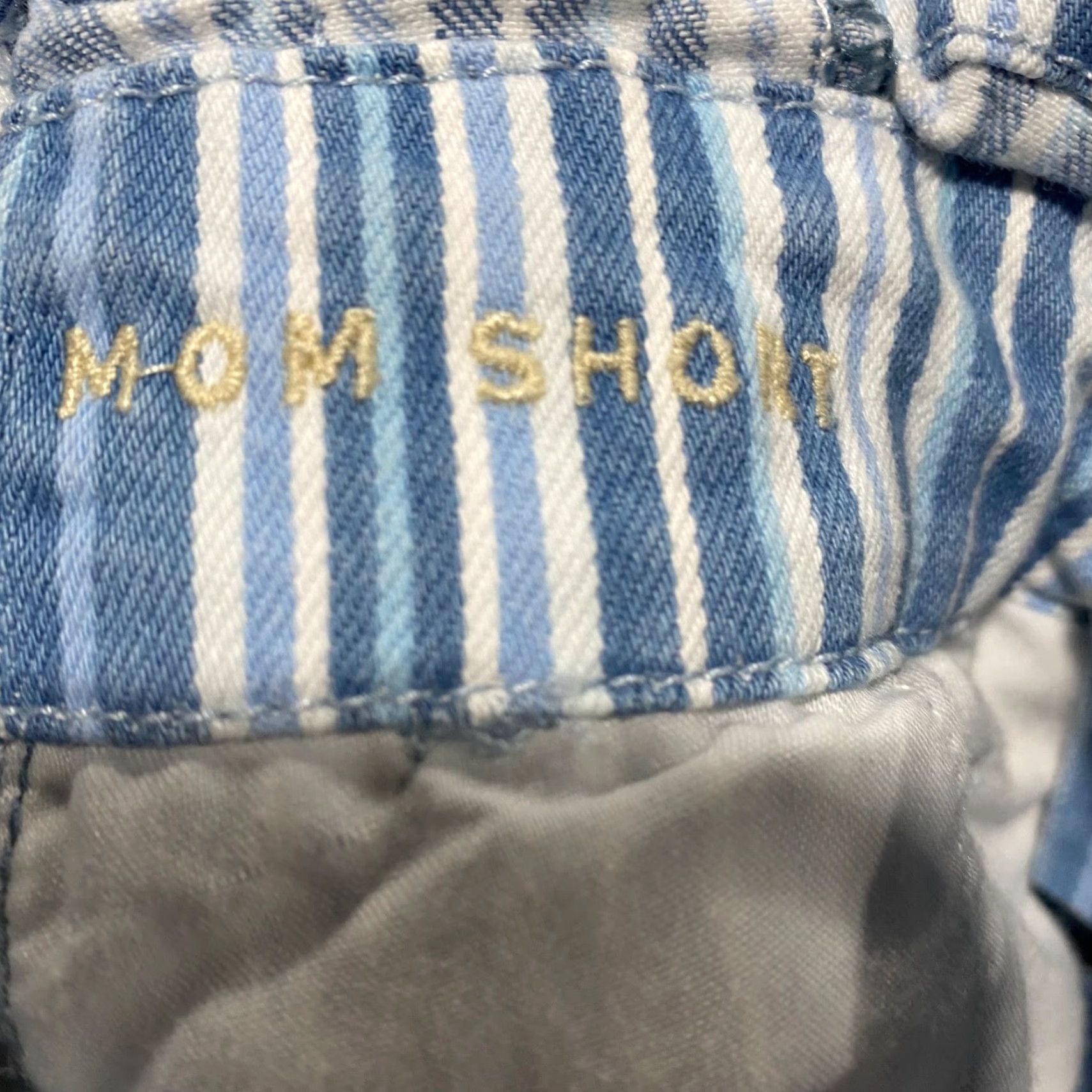 American Eagle Outfitters American Eagle Outfitters Womens Jeans Mom Shorts Blue Striped Denim High Rise 0 3in Inseam 5-Pocket Logo Denim 90s Modern Casual Womens Size 25" / US 0 / IT 36 - 4 Thumbnail