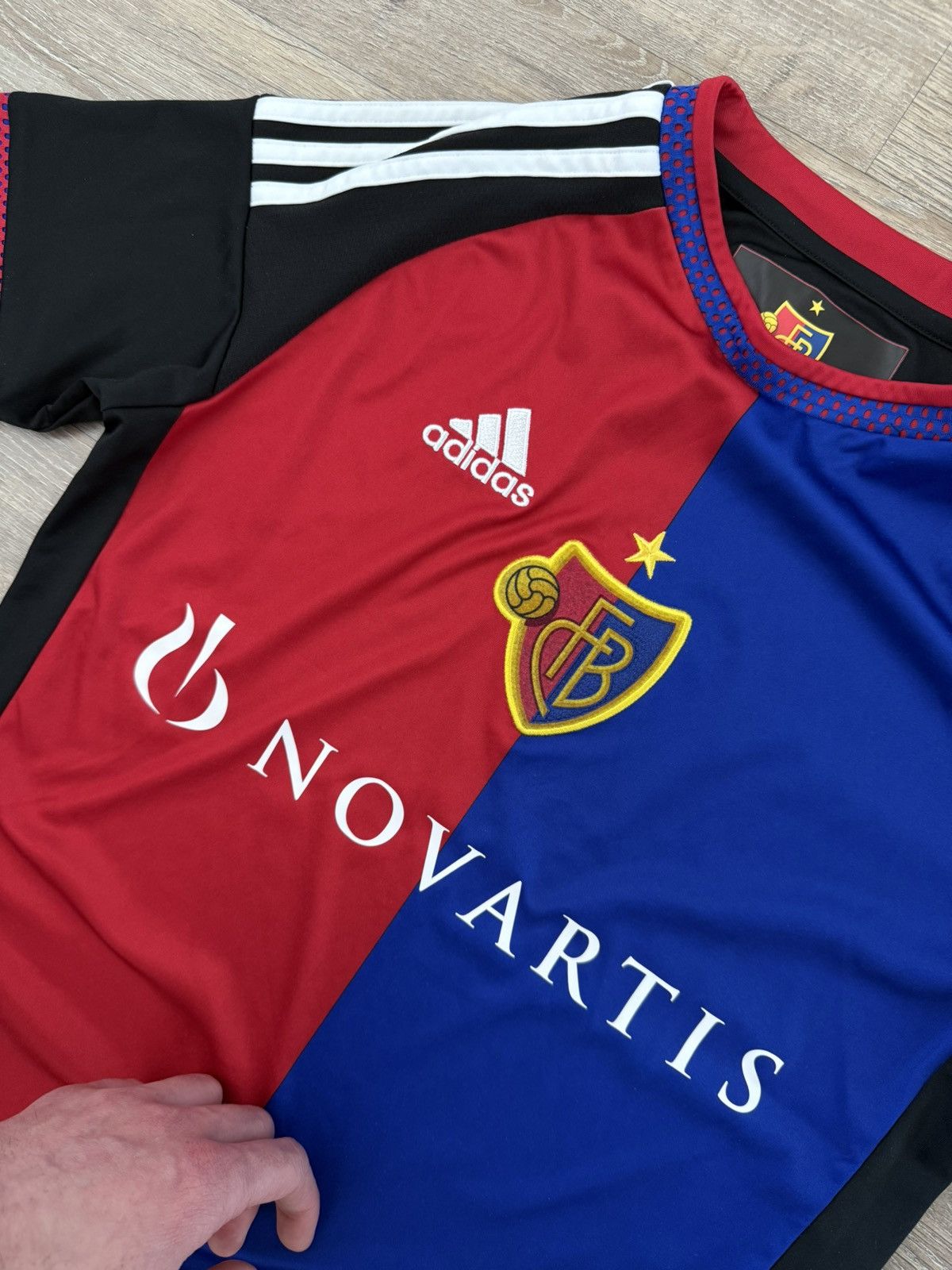 Adidas FC BASEL 2015 FOOTBALL Y2K SOCCER FOOTBALL RARE JERSEY Size US S / EU 44-46 / 1 - 6 Thumbnail