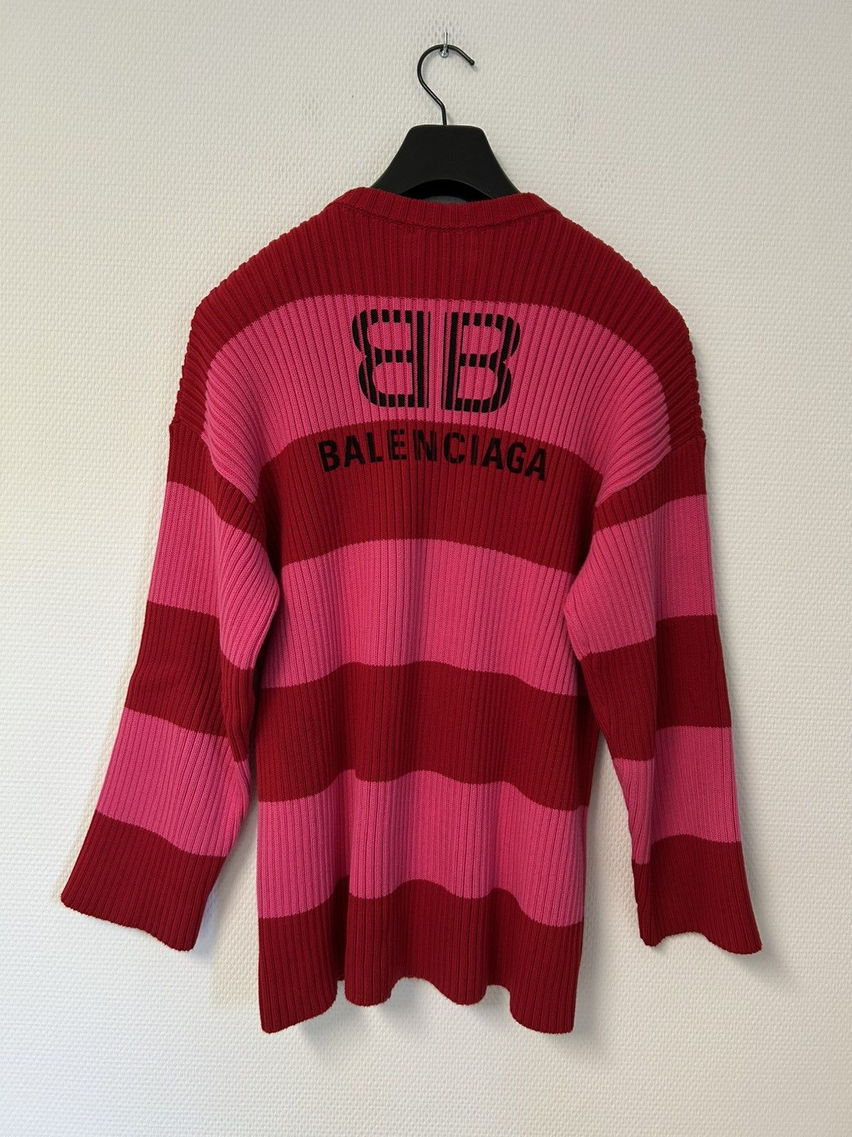 2020 Bicolor Stripe Logo Knit Red & Pink