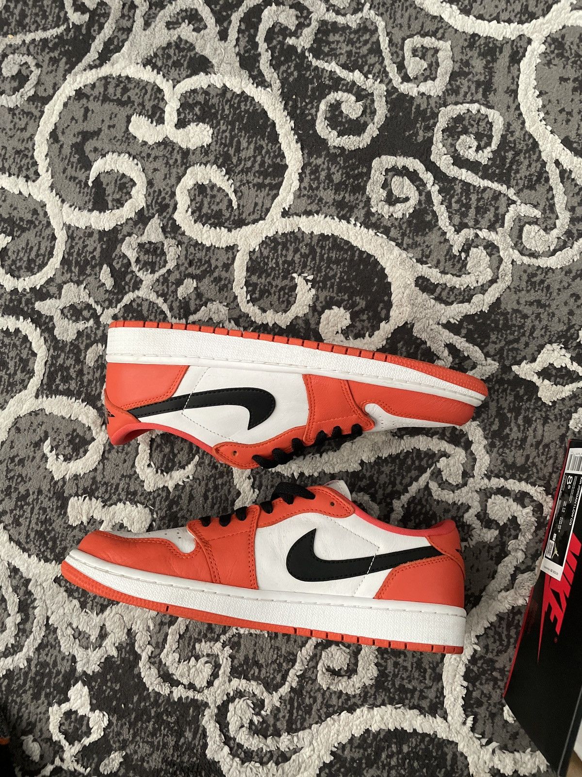 Jordan Brand Jordan 1 low starfish Size US 8.5 / EU 41-42 - 2 Thumbnail