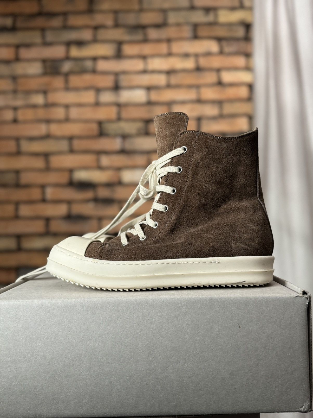Rick Owens RAMONES MAINLINE NUBUCK BULL LEATHER SNEAKERS Size US 10 / EU 43 - 5 Thumbnail
