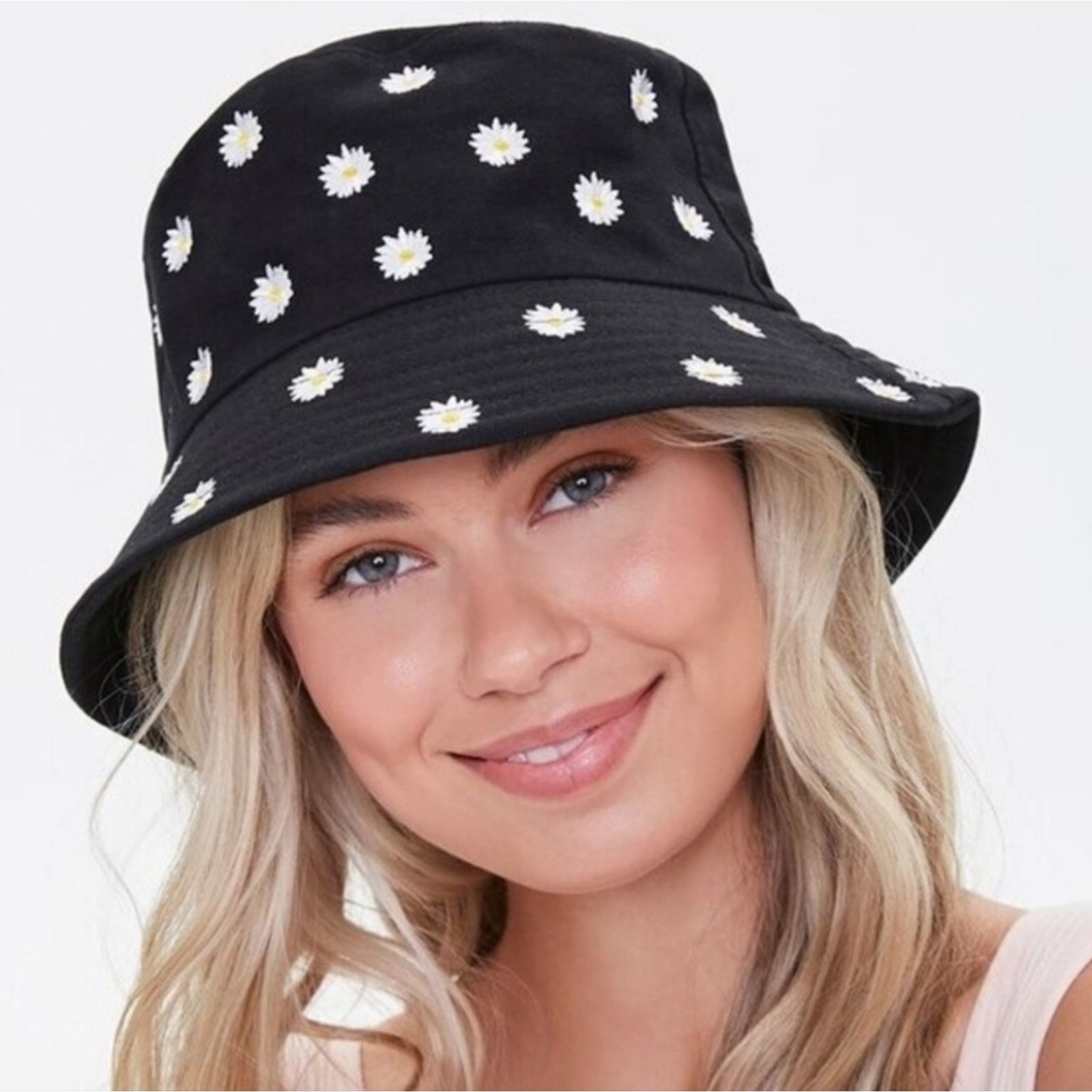 Alice + Olivia NWT Alice & Olivia Daisy Bucket Hat Reversible Fabric Size ONE SIZE - 2 Thumbnail
