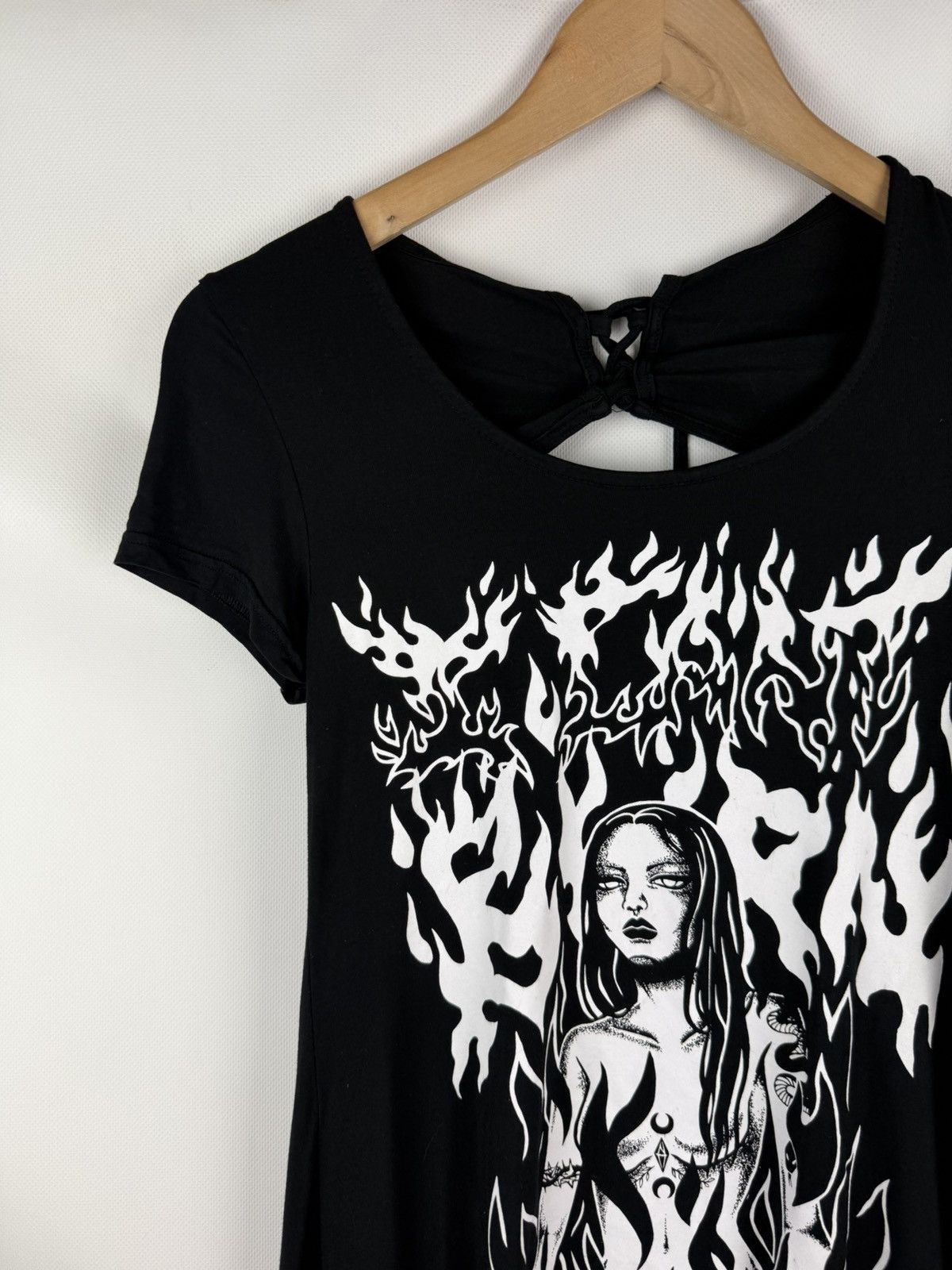 Killstar Killstar Ladies Gothic Graphic Print Short Sleeve T Shirt Size XS / US 0-2 / IT 36-38 - 4 Thumbnail