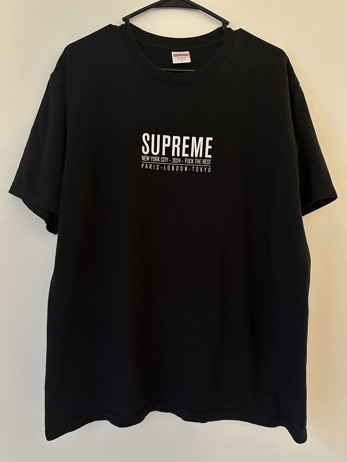 Supreme Supreme Paris Tee Size US L / EU 52-54 / 3 - 1 Thumbnail
