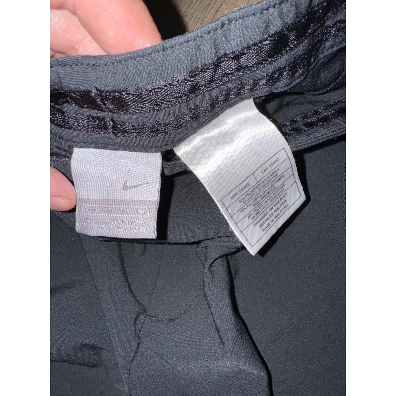 Nike VINTAGE Nike Tech Pants Black 35x26 Mens Regular 35 Ankle Size US 35 - 2 Thumbnail