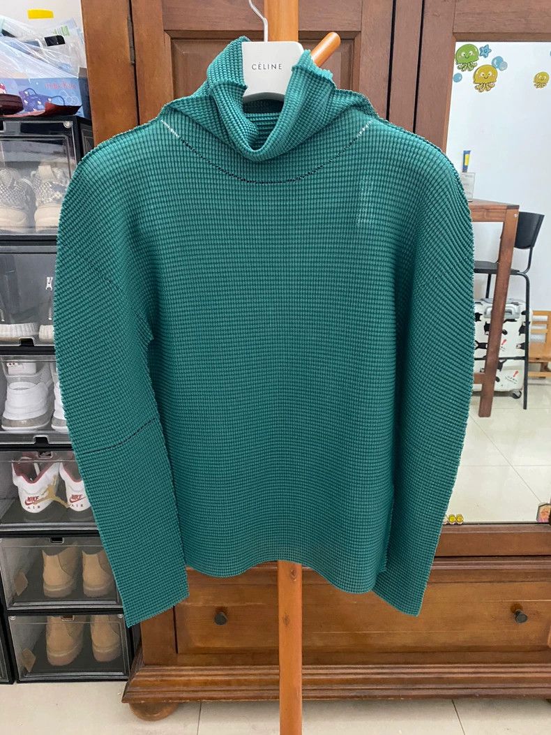 Issey Miyake Issey Miyake size:one size Green pleated long-sleeved shir Size S / US 4 / IT 40 - 1 Thumbnail