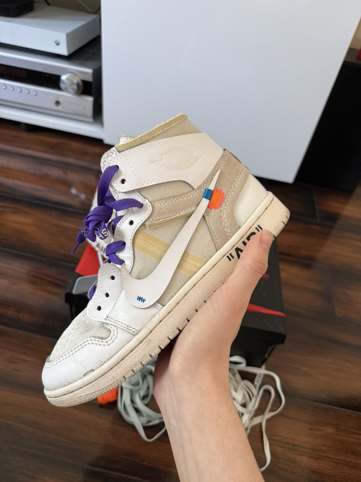 Jordan Brand × Off-White Off-White Jordan 1 NRG Size US 7.5 / EU 40-41 - 9 Thumbnail