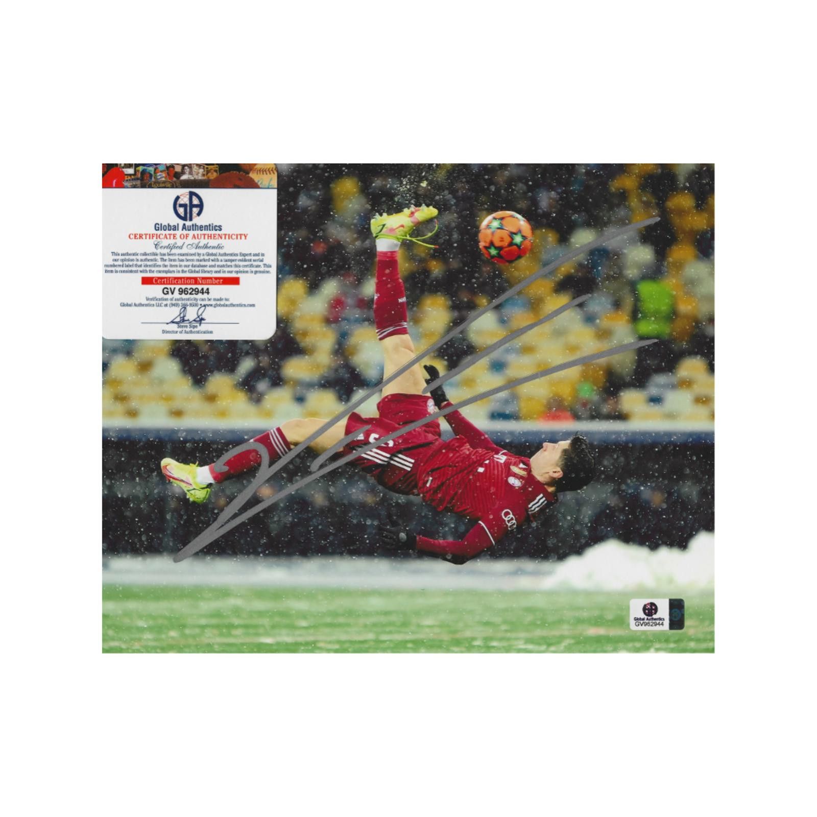 Other Robert Lewandowski Autographed 8x10 Photo With COA W/Frame Size ONE SIZE - 4 Thumbnail
