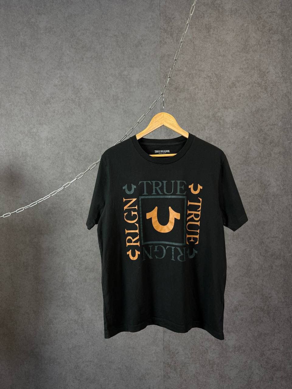 True Religion True Religion big center logo designer tee Size US L / EU 52-54 / 3 - 1 Thumbnail