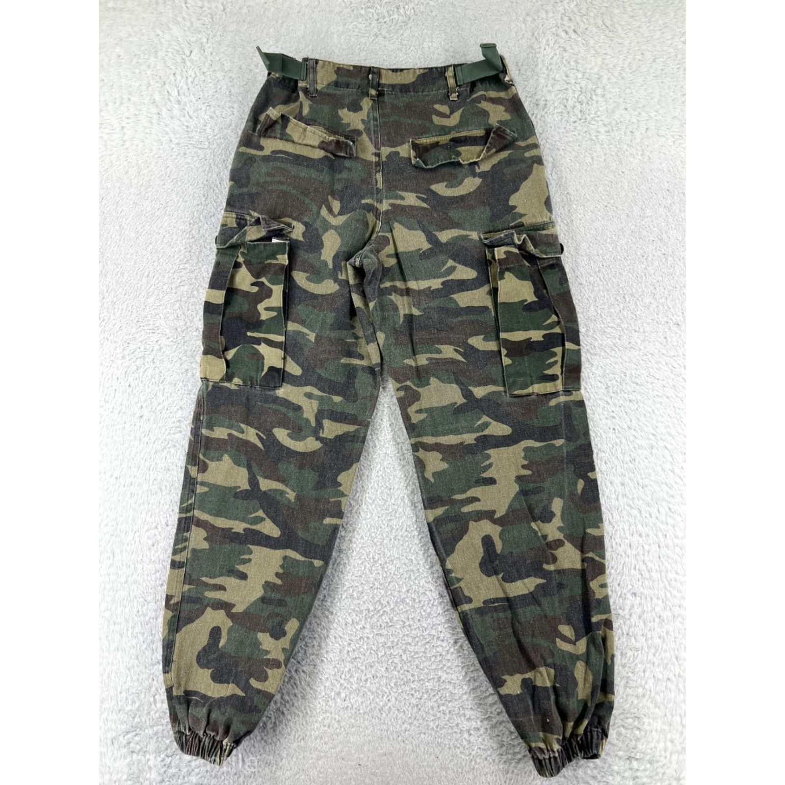 Fashion Nova Fashion Nova Jeans Womens Small Green Camouflage Denim 5-Pocket Stretch Regular Inseam 27 in Cotton Blend Ramie Blend Cotton Denim Size 28" / US 6 / IT 42 - 2 Thumbnail