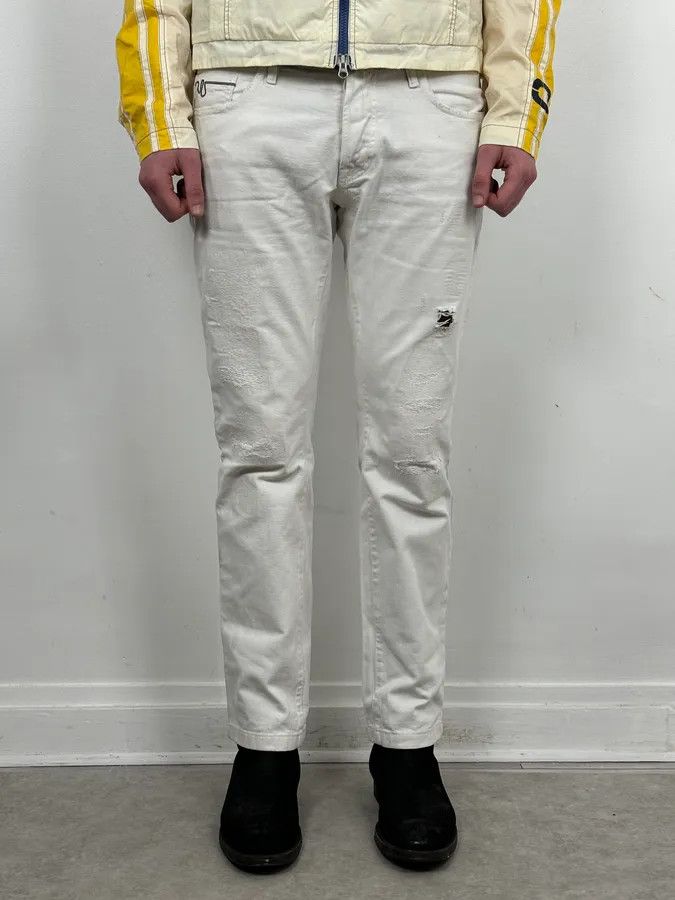 Just Cavalli 2010s Cavalli White Distressed Denim Jeans Size US 32 / EU 48 - 2 Thumbnail