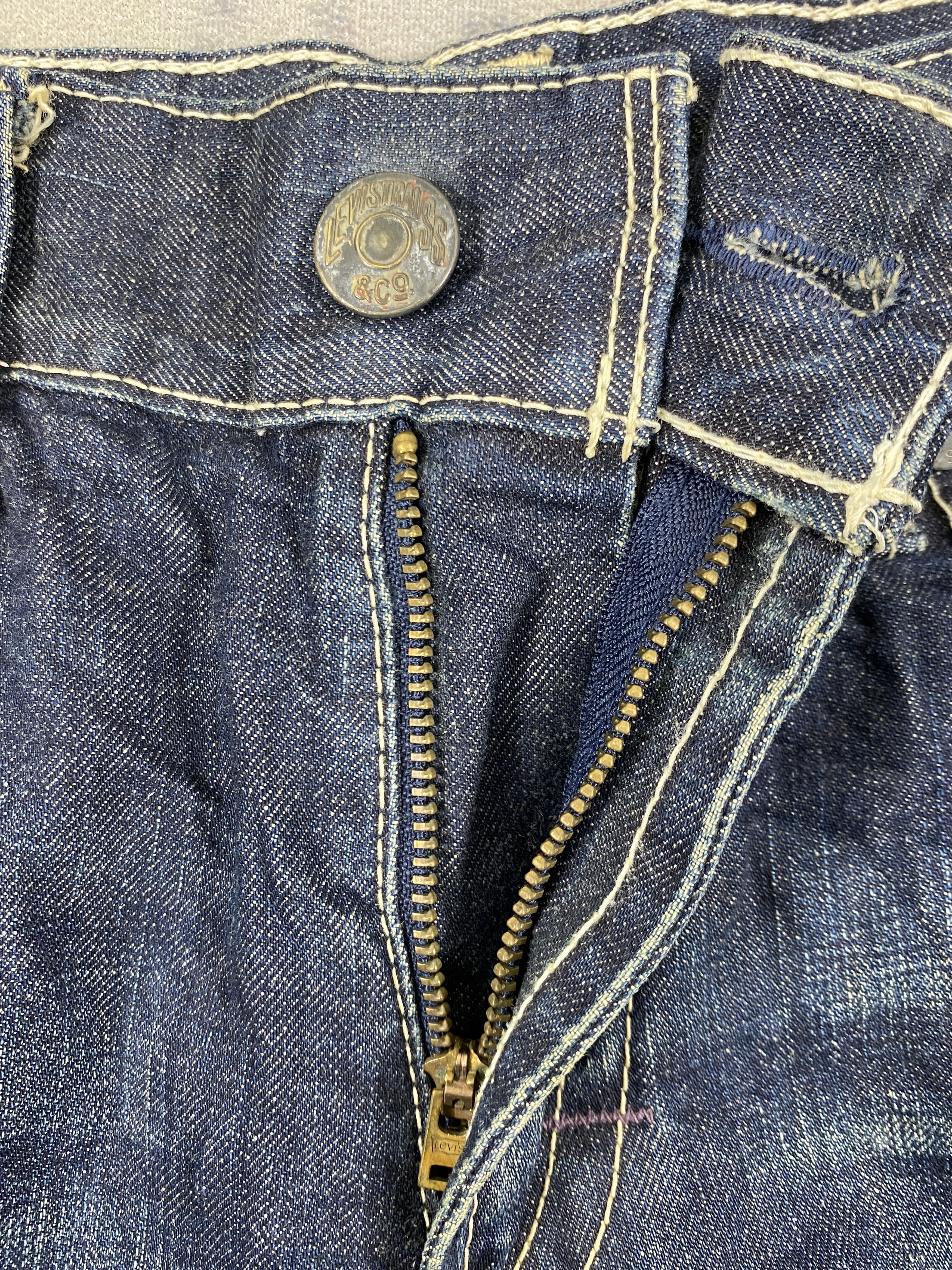 Vintage Levis Faded Blue Jeans 34x32 Denim- JN3812
