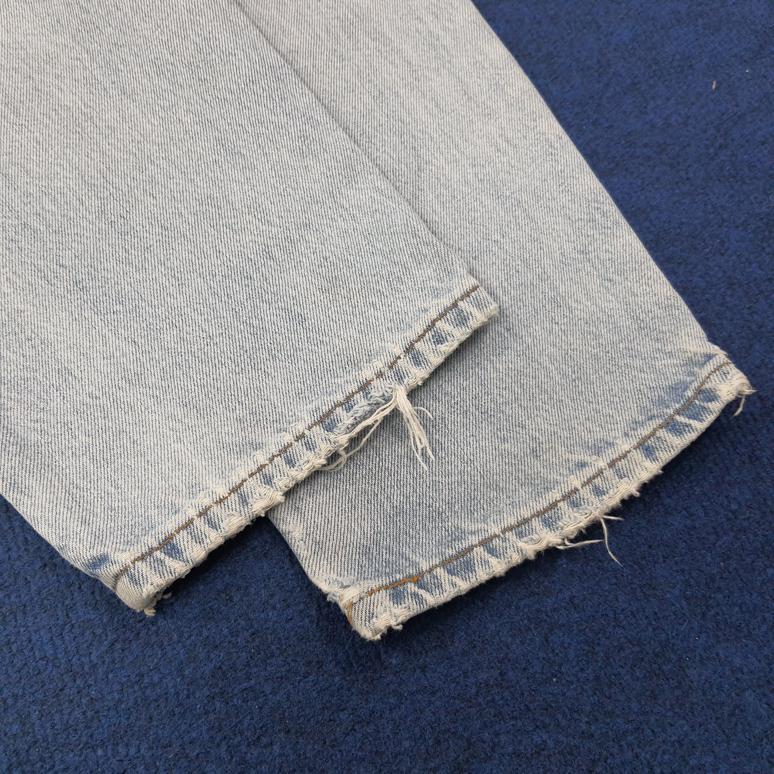 Levi's Vintage Levis 560 Red Tab Loose Fit Tapered Denim C265N10 Size US 33 - 6 Thumbnail