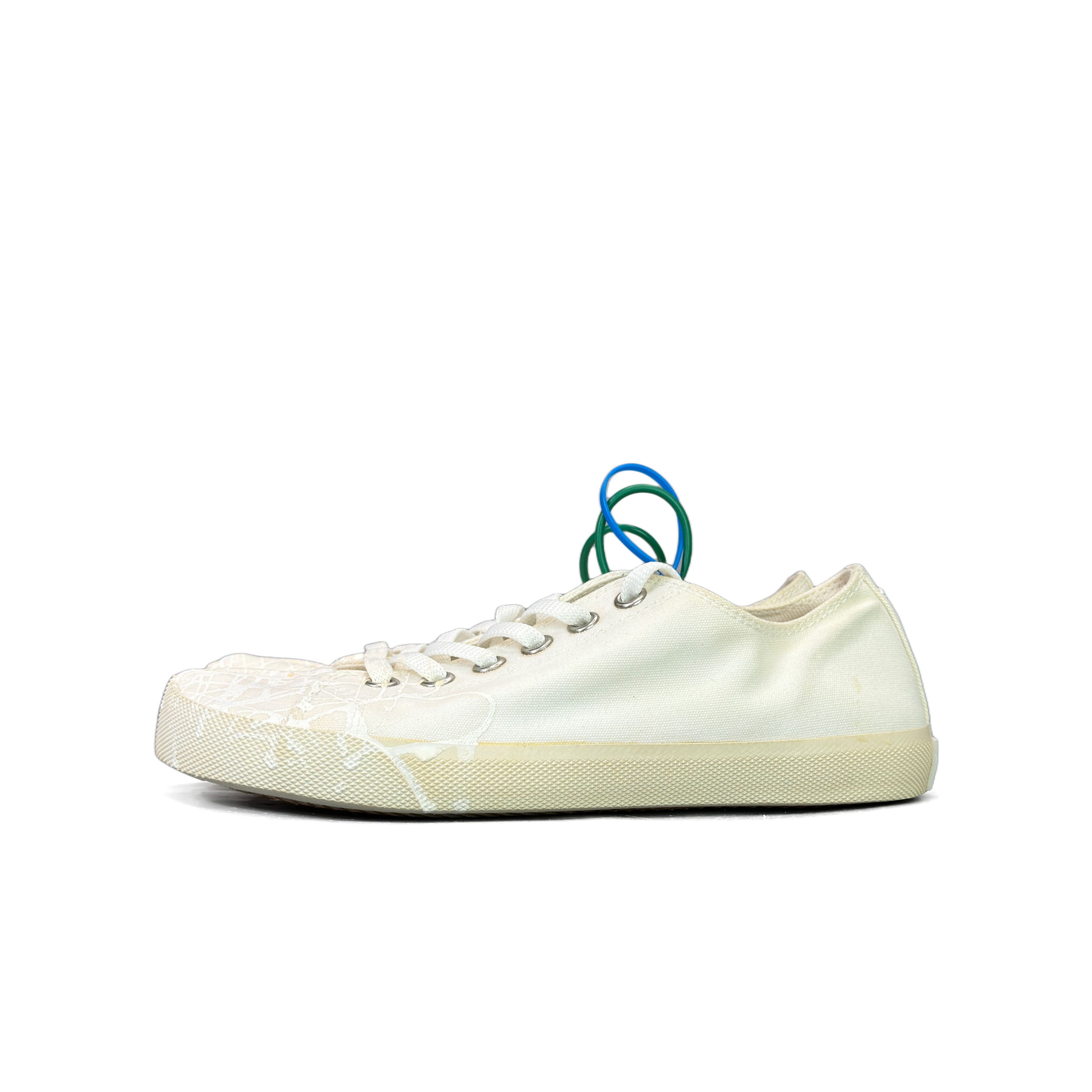 Maison Margiela Maison Margiela Paint Splatter Tabi Sneakers Size 38 Size US 8 / IT 38 - 1 Thumbnail