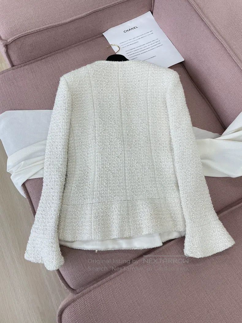 Chanel Chanel 18A Hamburger Series beige pearl embroidered rudder Size XS / US 0-2 / IT 36-38 - 4 Thumbnail