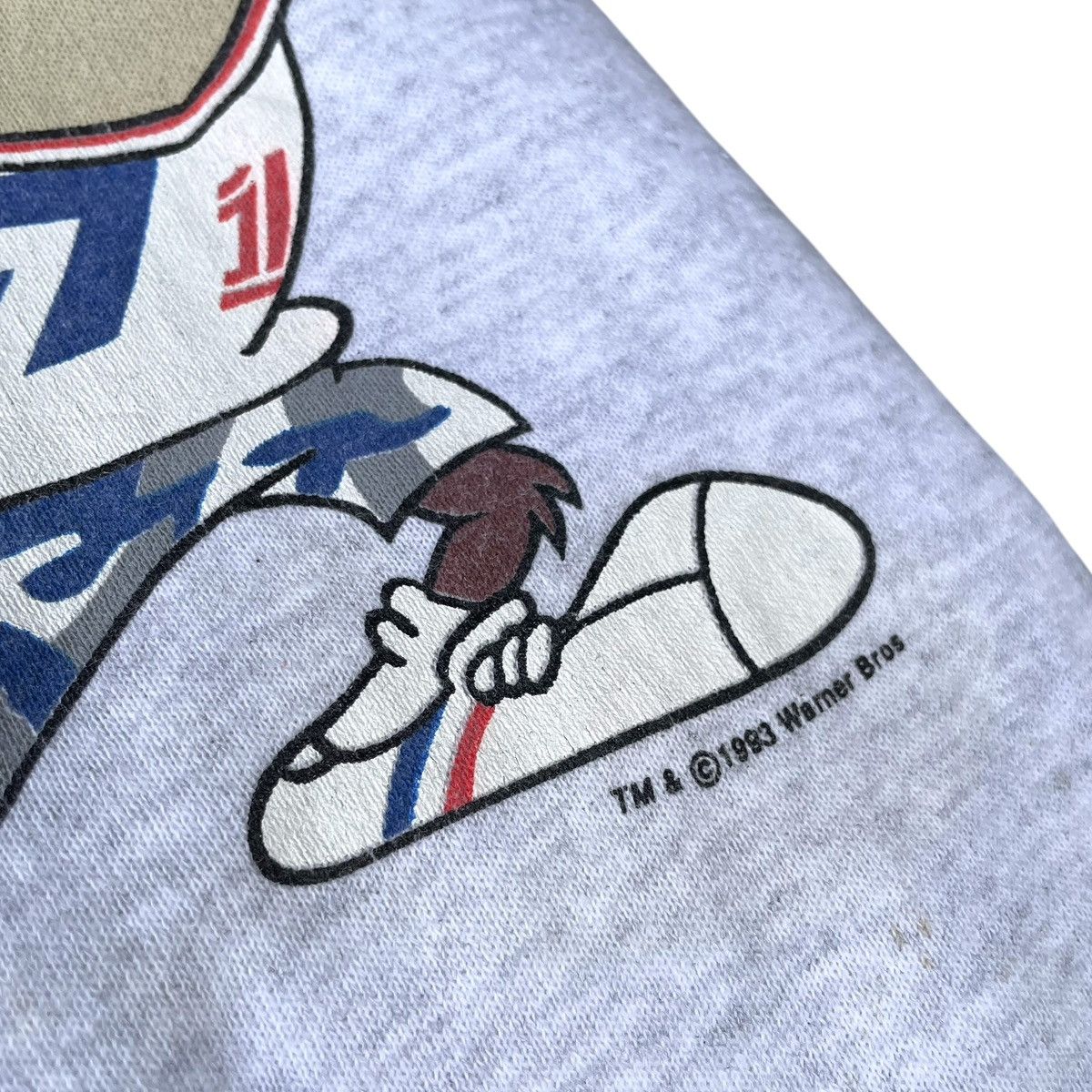 Warner Bros Looney Tunes Bugs & Taz Vintage 1993 USA Soccer Sweatshirt Size US L / EU 52-54 / 3 - 5 Thumbnail
