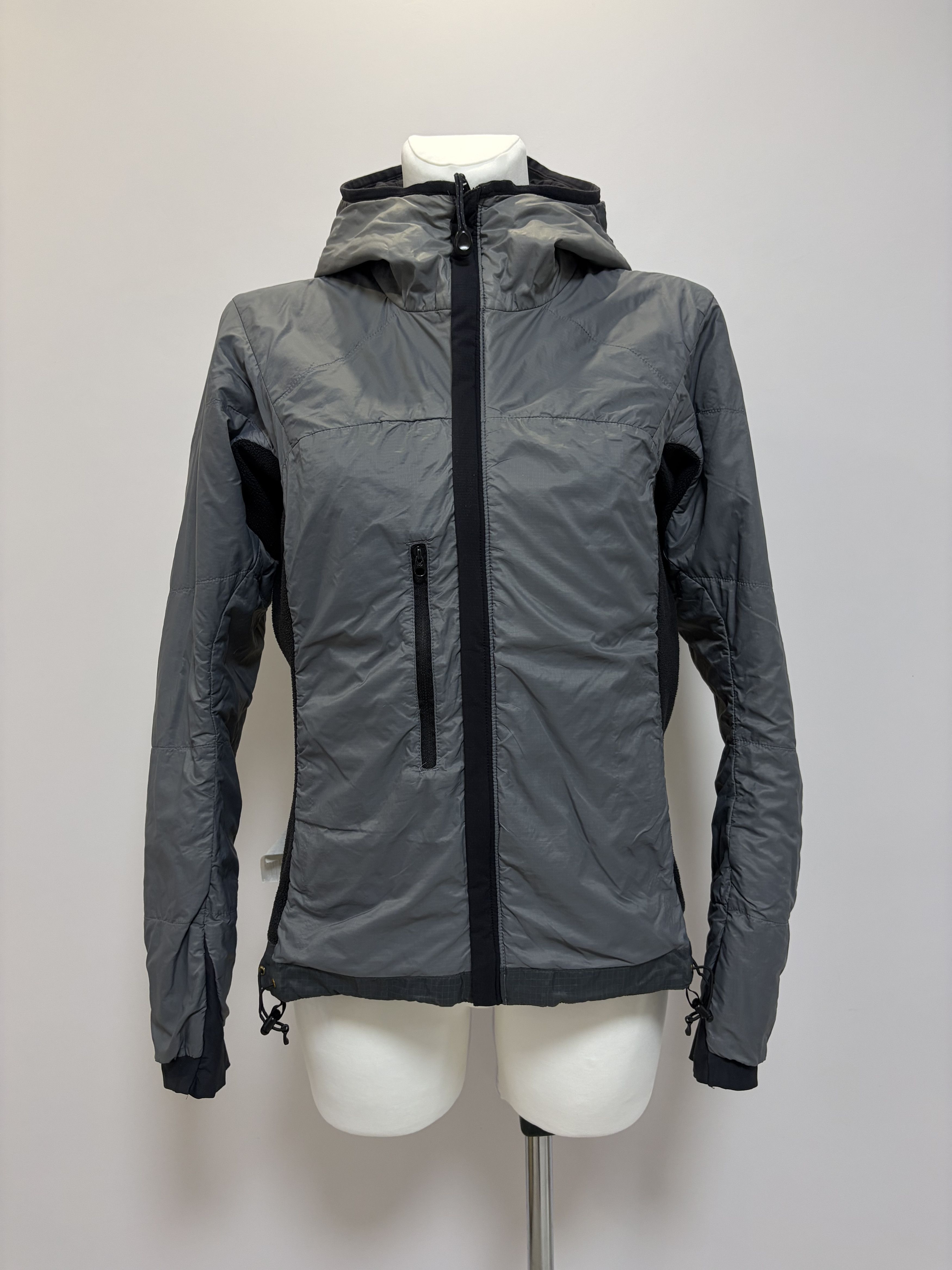 Arc'teryx ARC'TERYX Atom LT Hoody Jacket Lightweight Outdoor Gorpcore Size M / US 6-8 / IT 42-44 - 4 Thumbnail