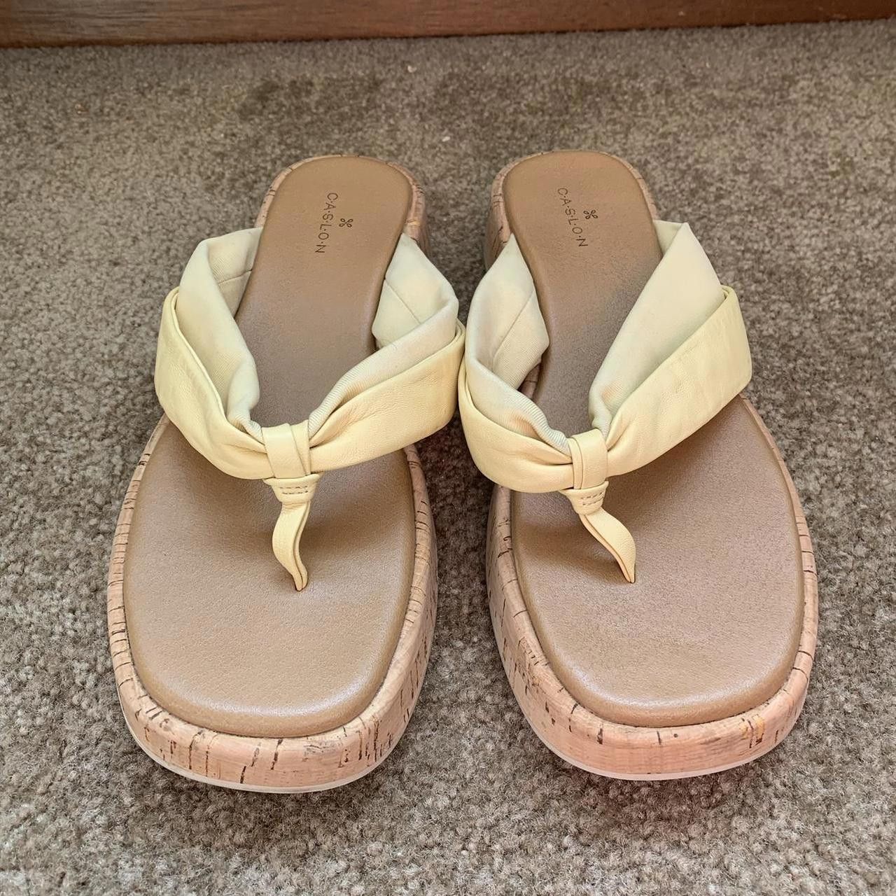 Nordstrom Platform Pale Yellow Flip Flops Size US 8 / IT 38 - 1 Thumbnail