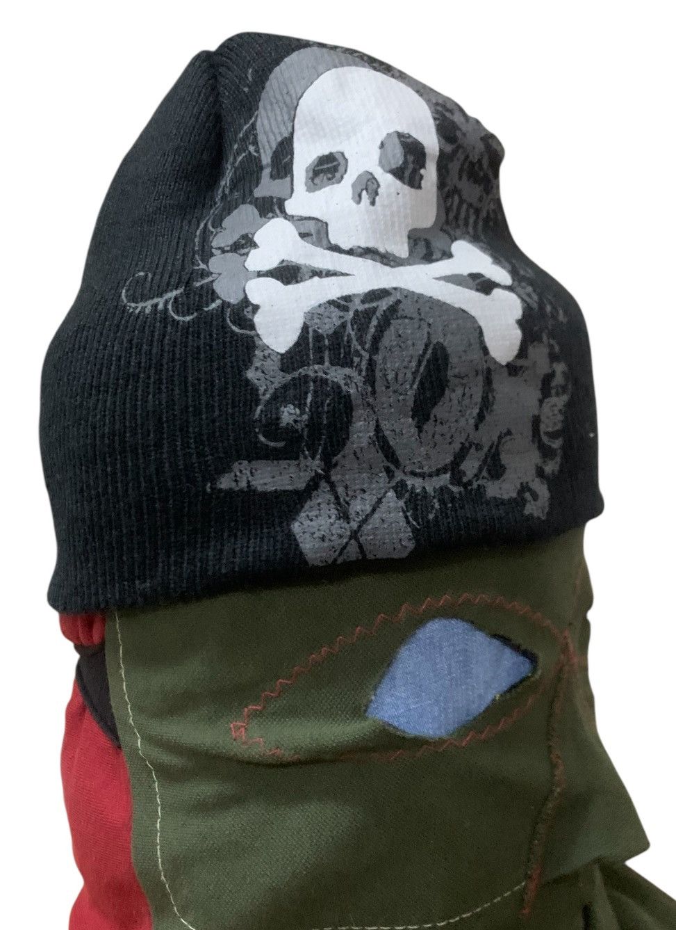 Le Grande Bleu (L.G.B.) Skull graphic Beanie brand Daiso Size ONE SIZE - 3 Thumbnail