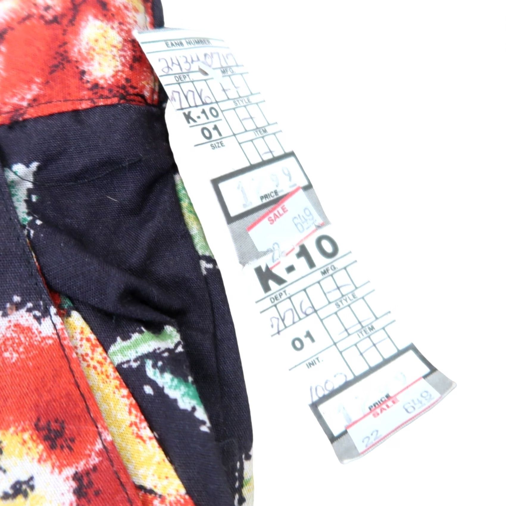 Vintage VINTAGE Nouveau black and red floral high rise Bermuda shorts M Womens Non-Specific? Size 32" / US 10 / IT 46 - 4 Thumbnail