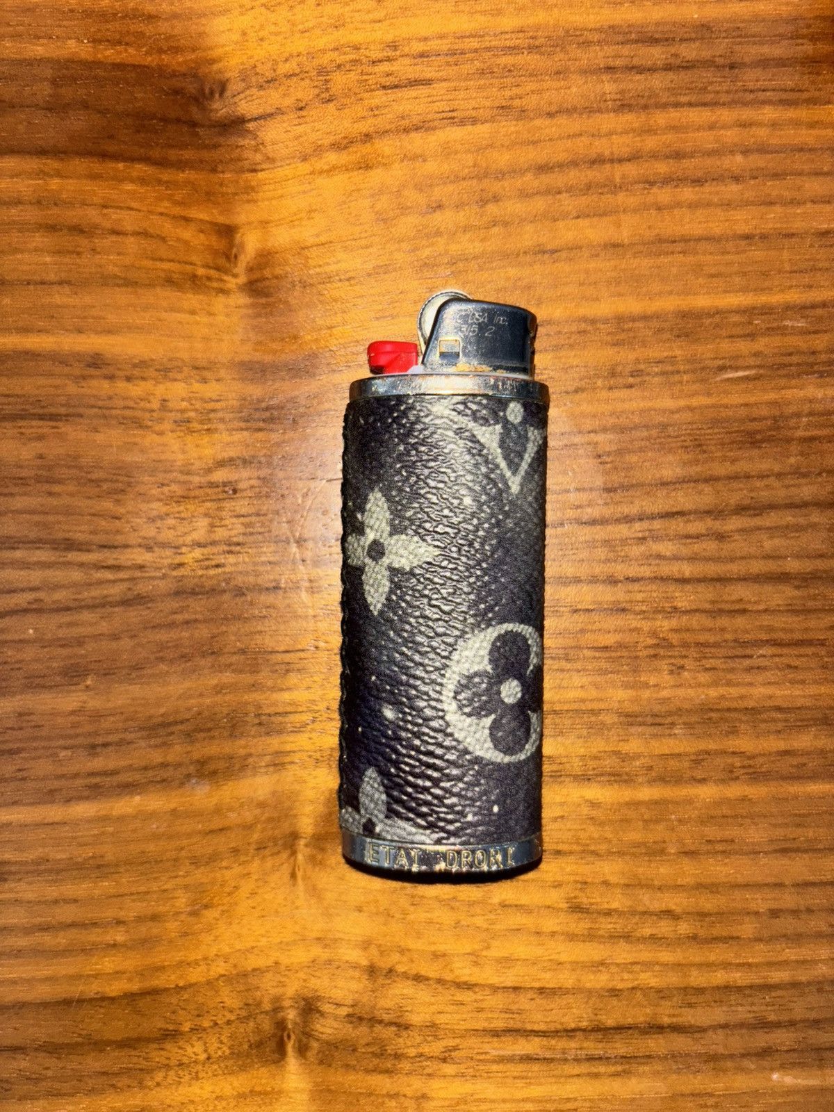 Louis Vuitton Etai drori 1 of 1 Louis Vuitton galaxy lighter case Size ONE SIZE - 2 Thumbnail