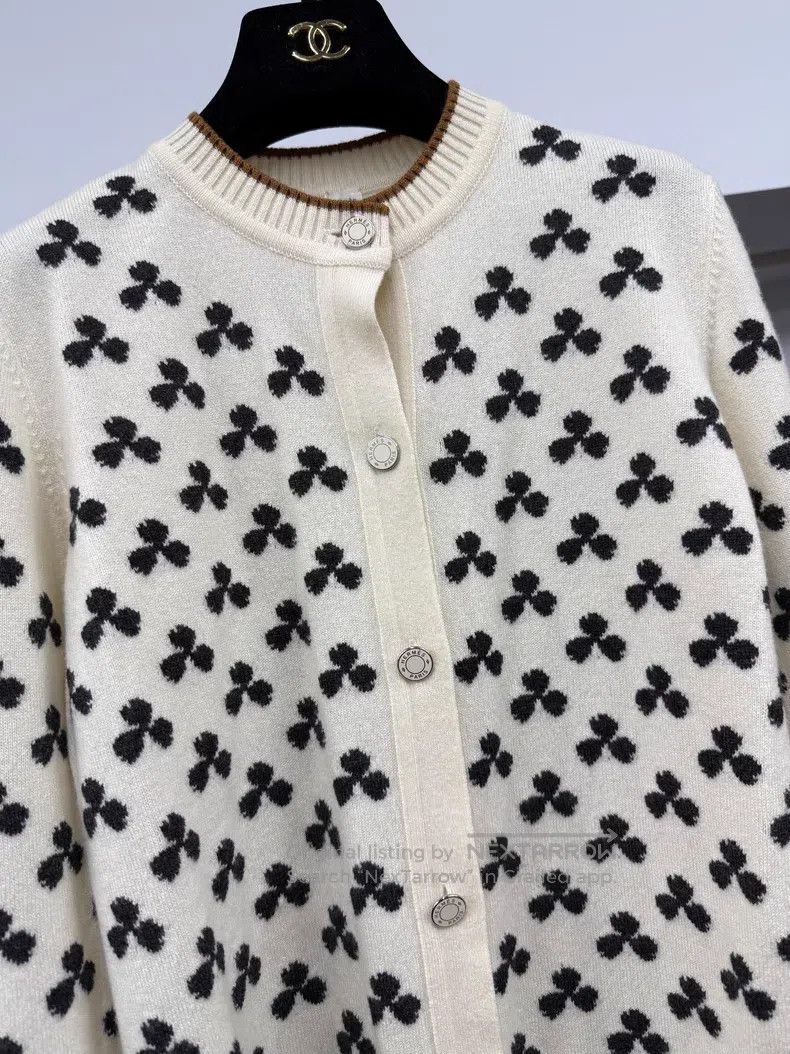 Hermes Hermes White four-leaf clover cashmere cardigan Size XS / US 0-2 / IT 36-38 - 2 Thumbnail