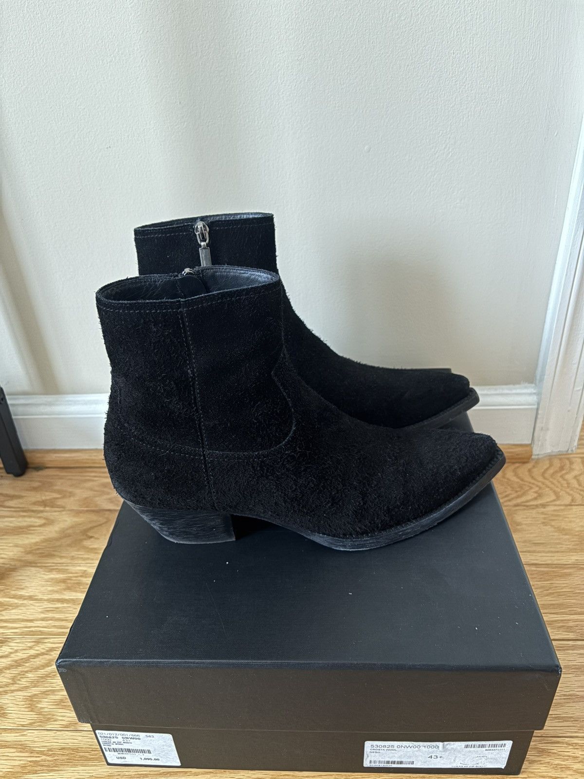 Saint Laurent Lukas boots