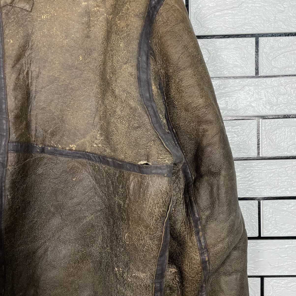 Japanese Brand Vintage US Force Sheepskin Shearling B3 Bomber Jacket Size US M / EU 48-50 / 2 - 9 Thumbnail