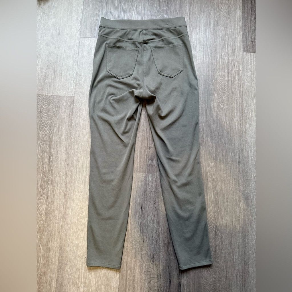 The Unbranded Brand Sunice Green Trousers with Wide Waistband and Tapered Fit Size 28" / US 6 / IT 42 - 2 Thumbnail