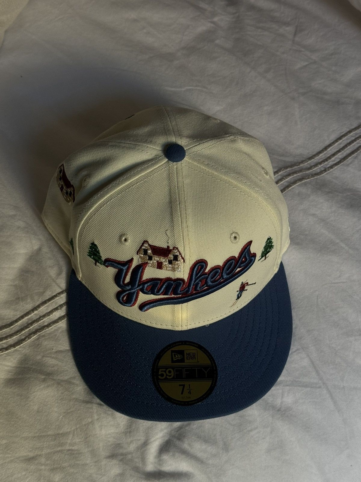 New Era YANKEES FITTED 59Fifty CAP SKI SLOPES COLLECTION Size ONE SIZE - 3 Thumbnail