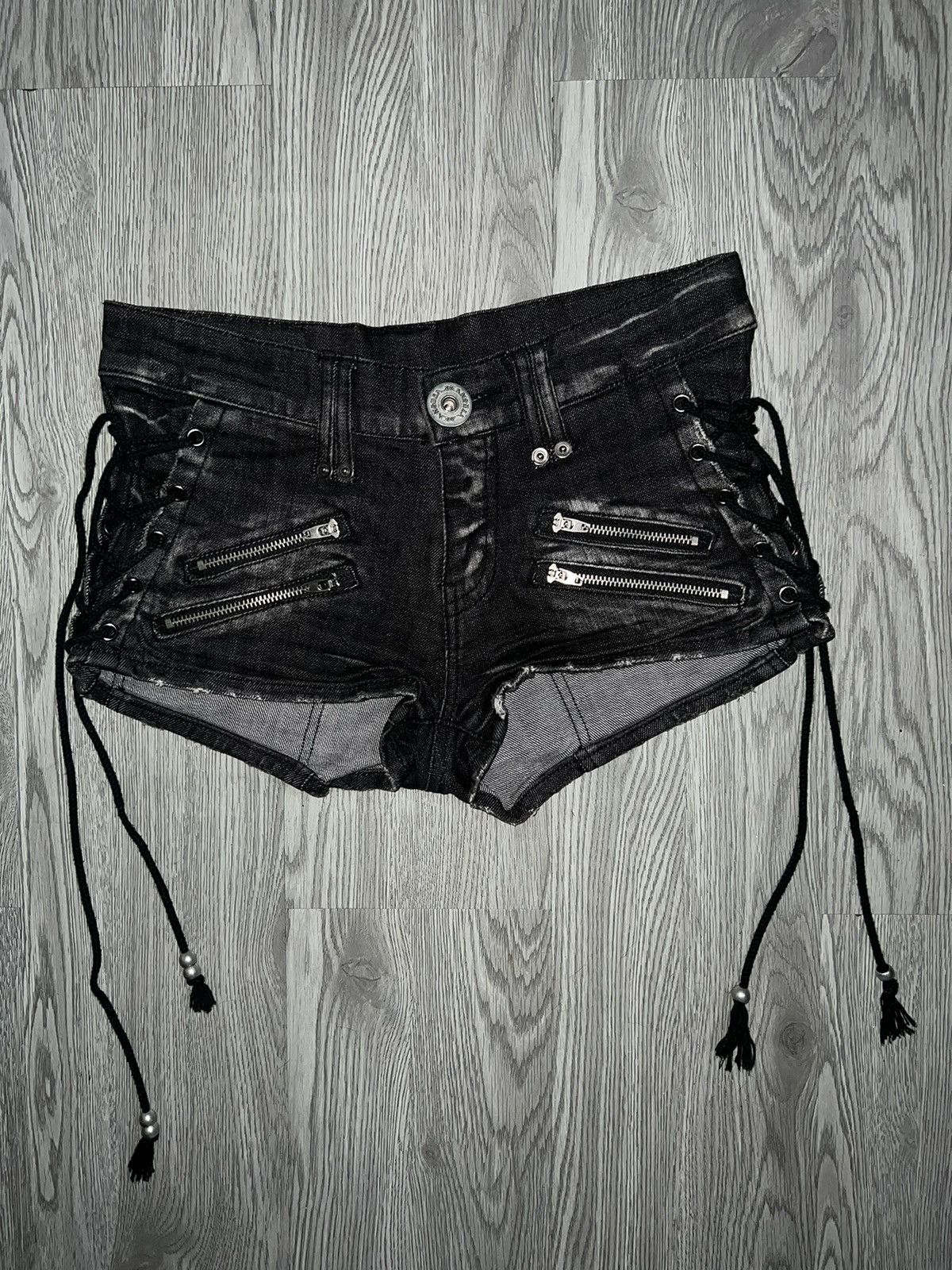 Japanese Brand D.i.a gyaru black denim short 🖤🦋 Size 24" / US 00 / IT 34 - 10 Thumbnail