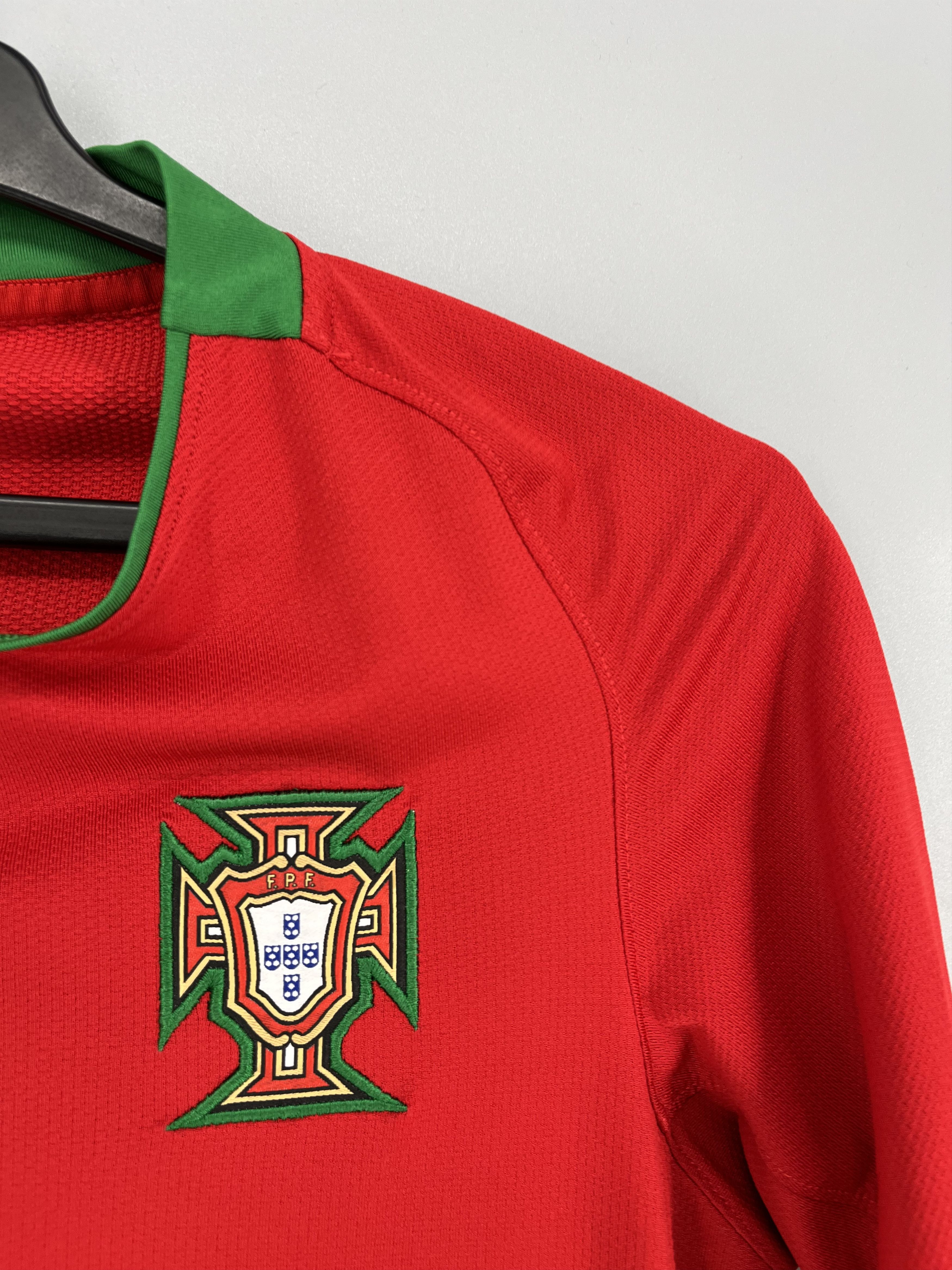 Nike Vintage Nike Portugal Soccer Jersey Football World Cup Size US S / EU 44-46 / 1 - 7 Thumbnail
