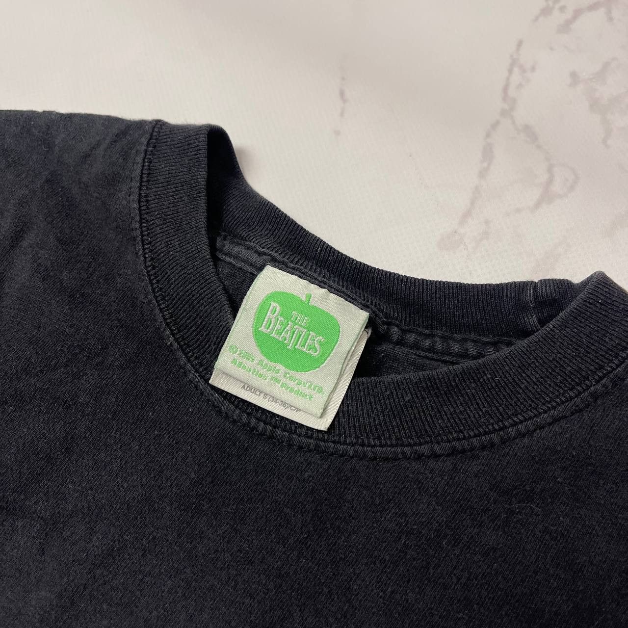 Vintage 2011 The Beatles Apple Corps Abbey Road Shirt Black Sz S Size US S / EU 44-46 / 1 - 8 Thumbnail