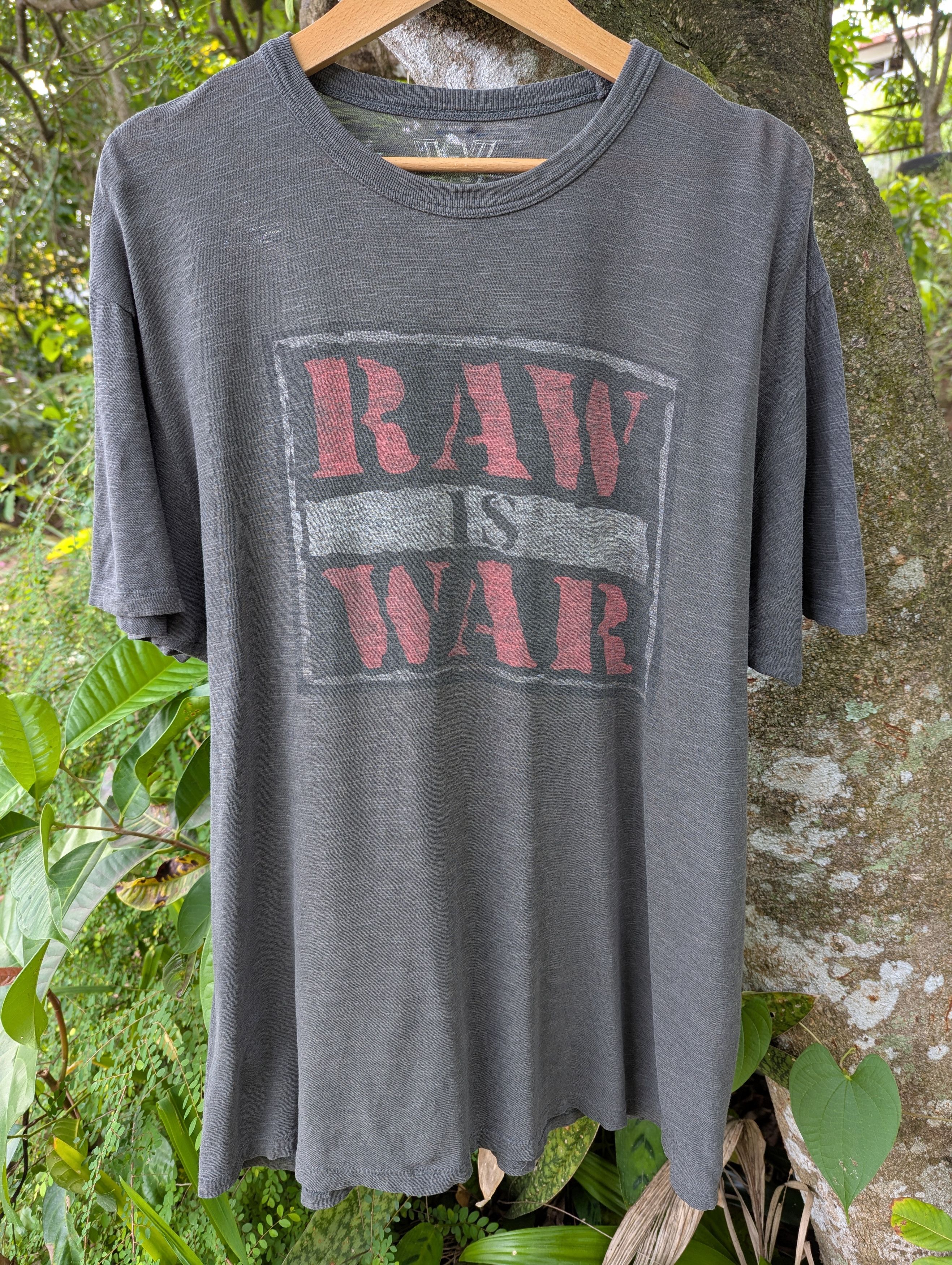 Vintage Retro WWF WWE 1997 RAW IS WAR Tshirt