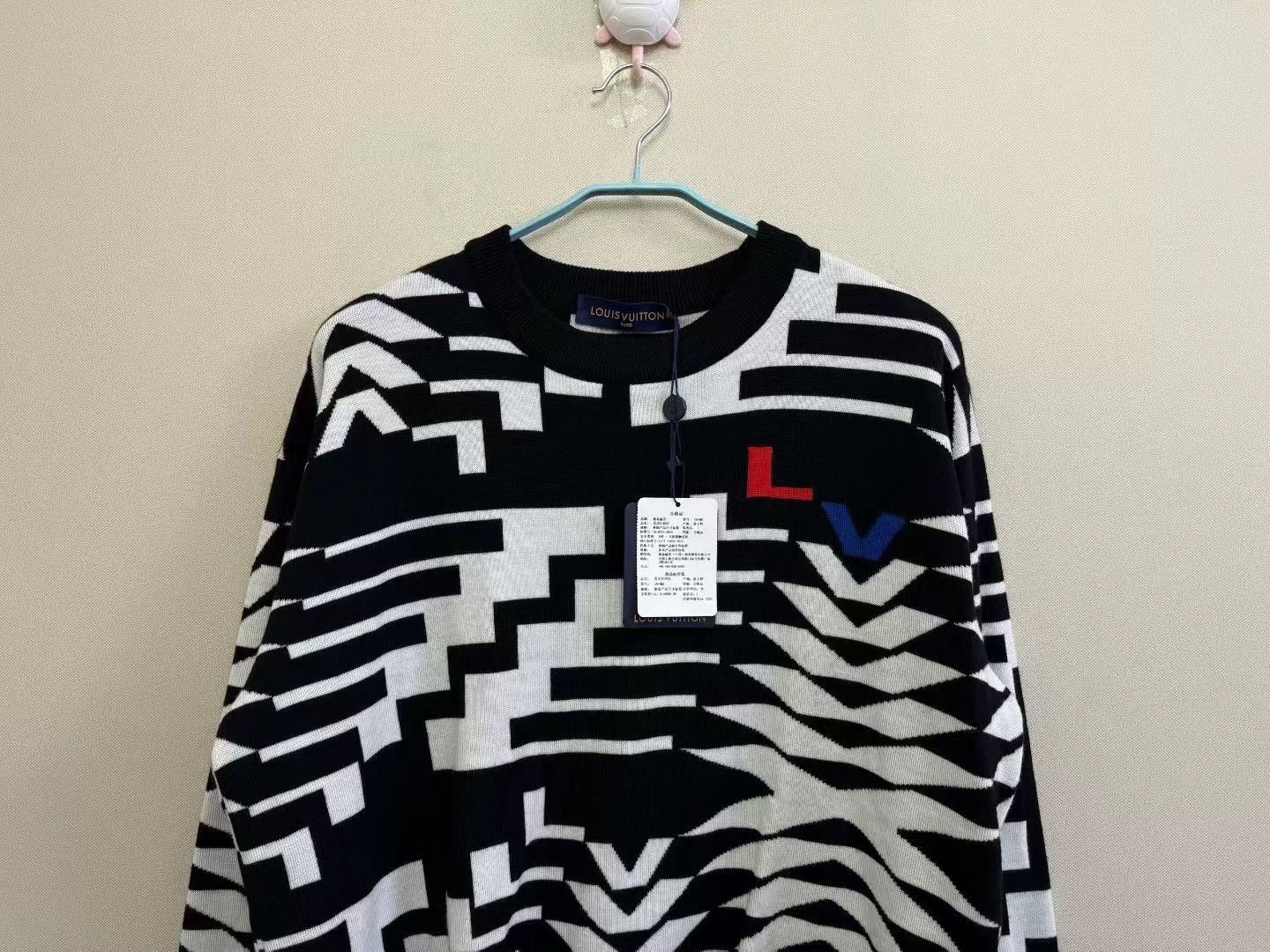 Louis Vuitton Louis Vuitton LV Monogram Knit Sweater Size US XL / EU 56 / 4 - 2 Thumbnail