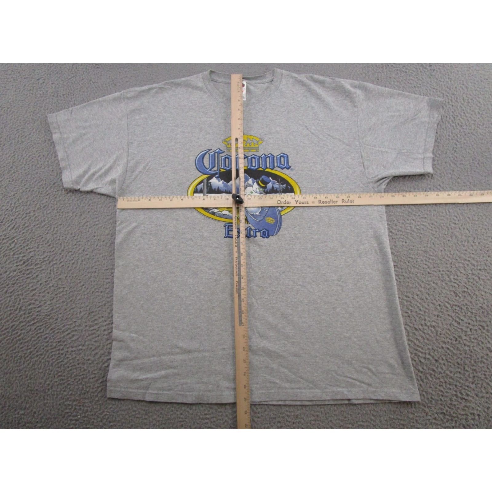 Vintage VINTAGE Corona Extra Beer Snowman Canoe Graphic T-Shirt Mens XL Gray Cotton Short Sleeve Crew Neck Size US XL / EU 56 / 4 - 5 Thumbnail