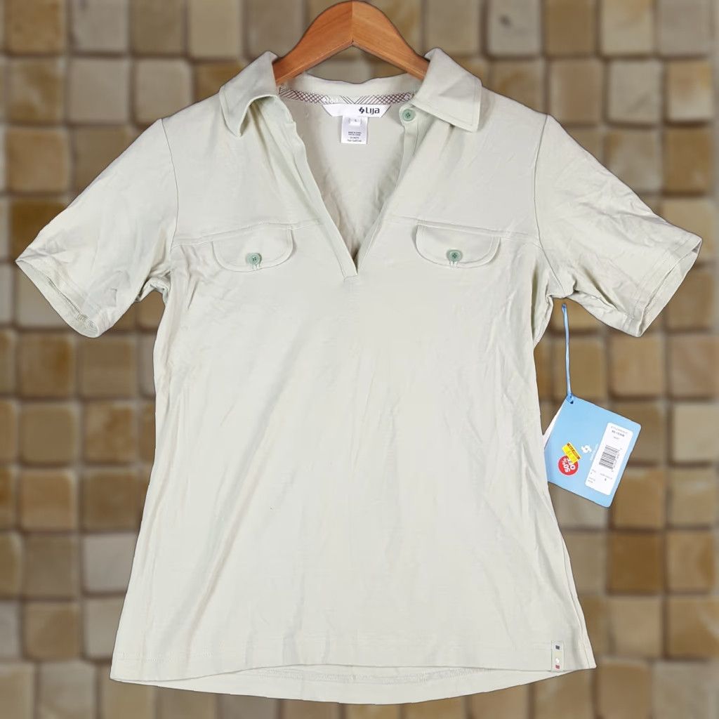 Vintage Lija Polo Women's Size S Lightweight Stretch Collared Pocket Golf Shirt Green Button Short Sleeve Polo Shirt Size S / US 4 / IT 40 - 1 Thumbnail