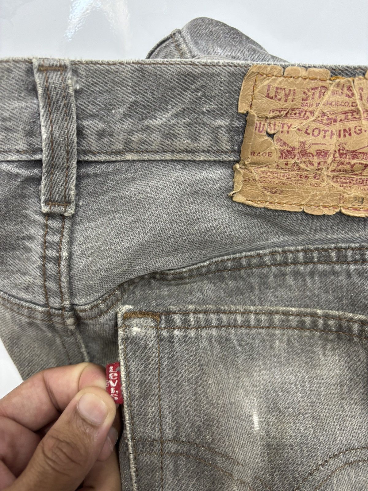 Levi's 🔥VTG LEVIS 501 MUD WASH DIRT JEANS DISTRESS Size US 29 - 11 Thumbnail