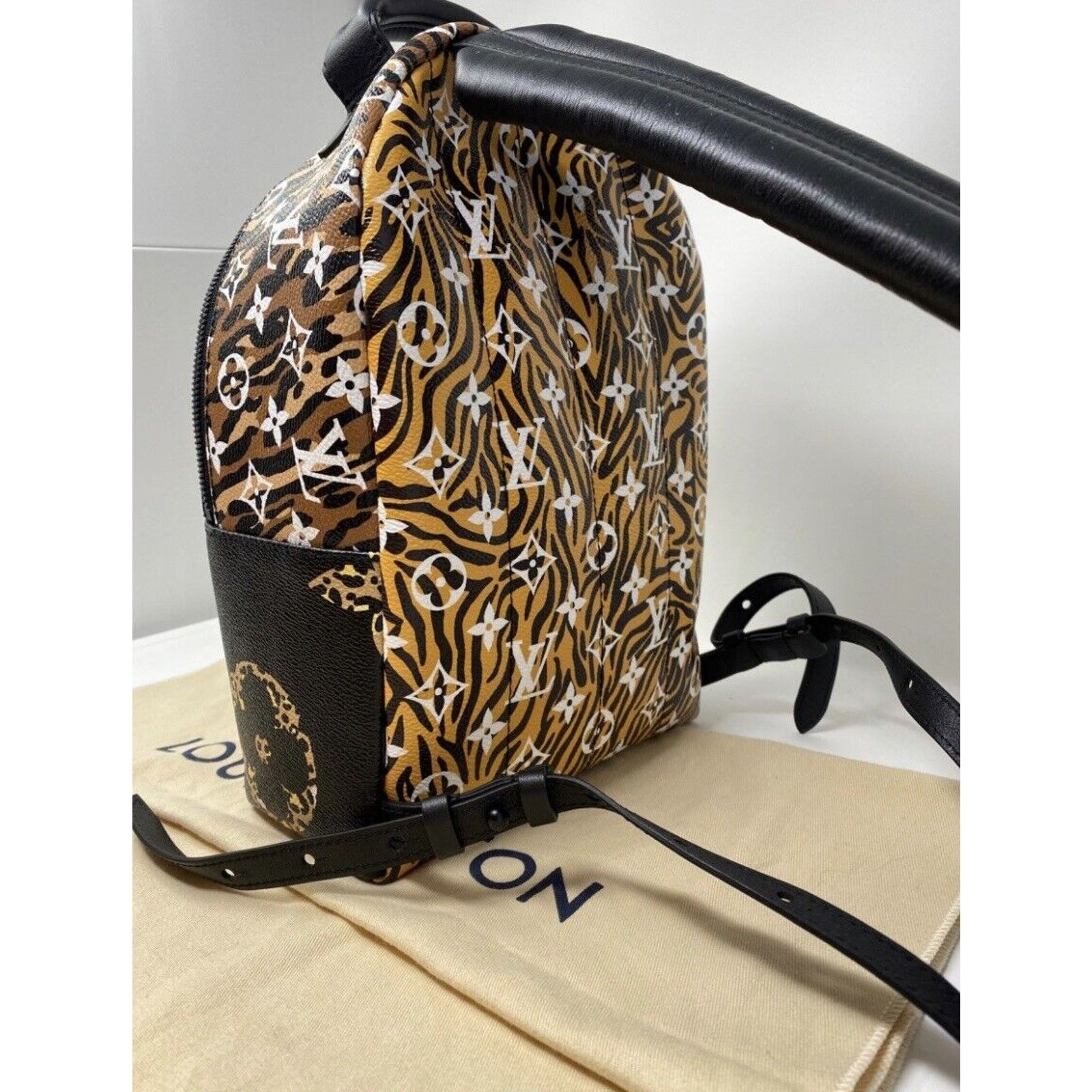 Louis Vuitton Louis Vuitton Jungle Monogram Palm Springs PM Backpack Limit Size ONE SIZE - 7 Thumbnail