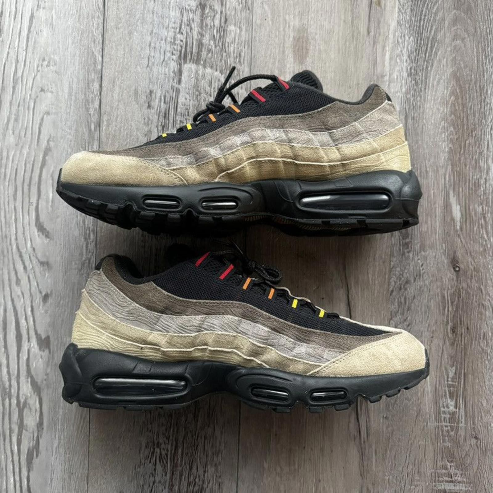 Nike NIKE • Air Max 95 "Off Noir Limestone" (13M) Size US 13 / EU 46 - 3 Thumbnail