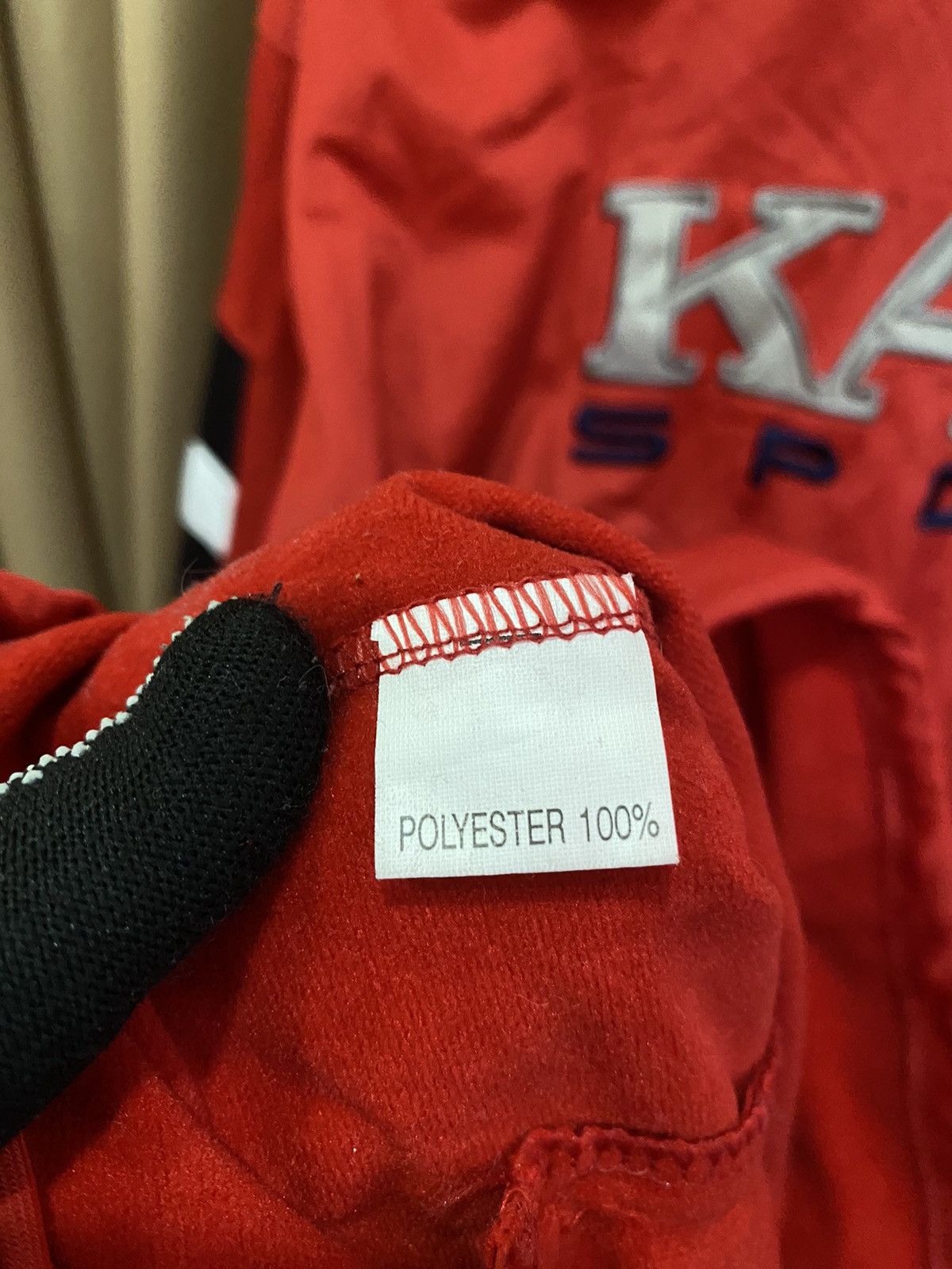 Karl Kani Vintage Karl Kani Sport Red Windbreaker Hip-Hop Streetwear Size US L / EU 52-54 / 3 - 8 Thumbnail
