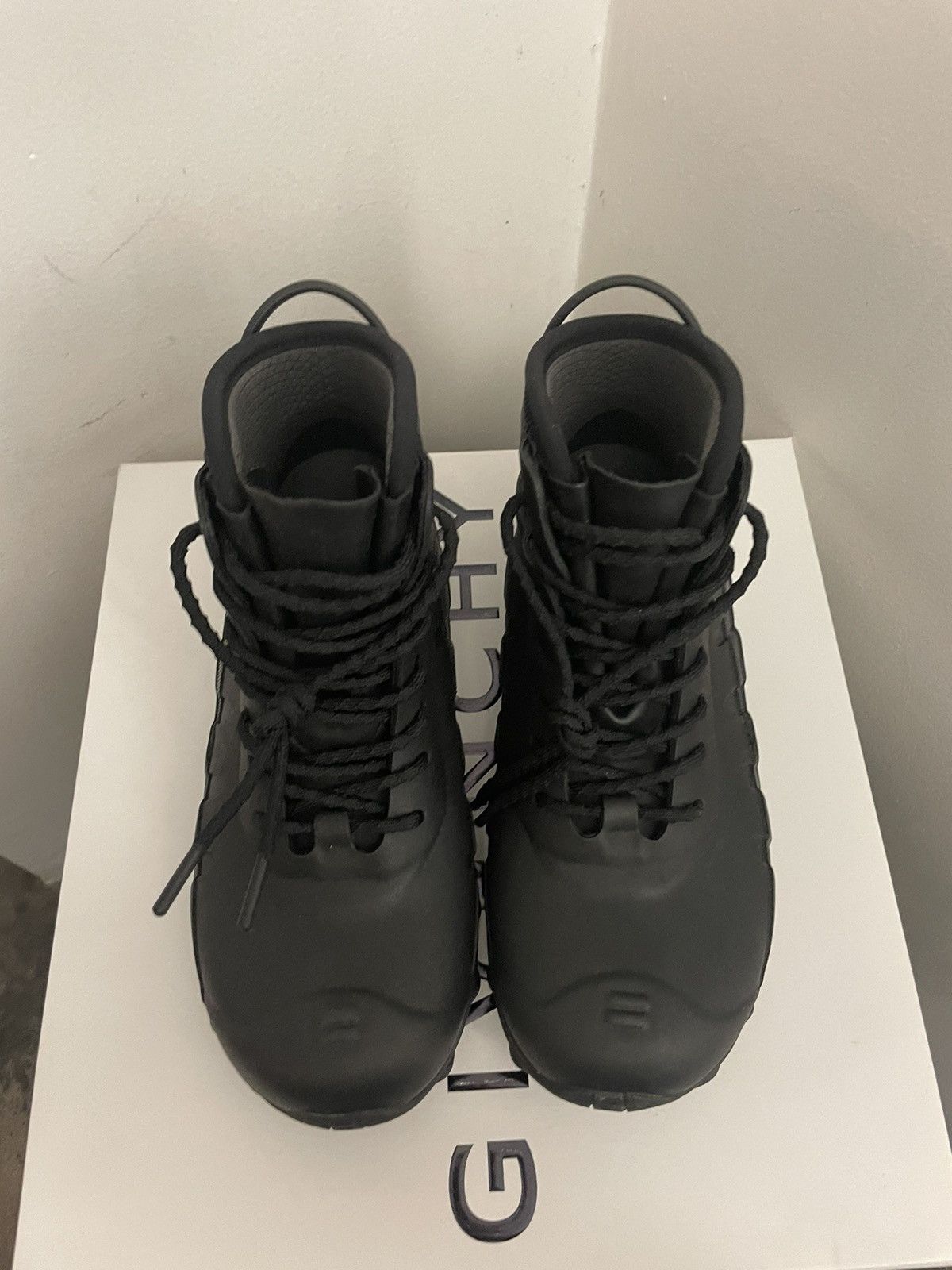 Givenchy Bogs lace up boots in rubber and neoprene Size US 8 / EU 41 - 3 Thumbnail